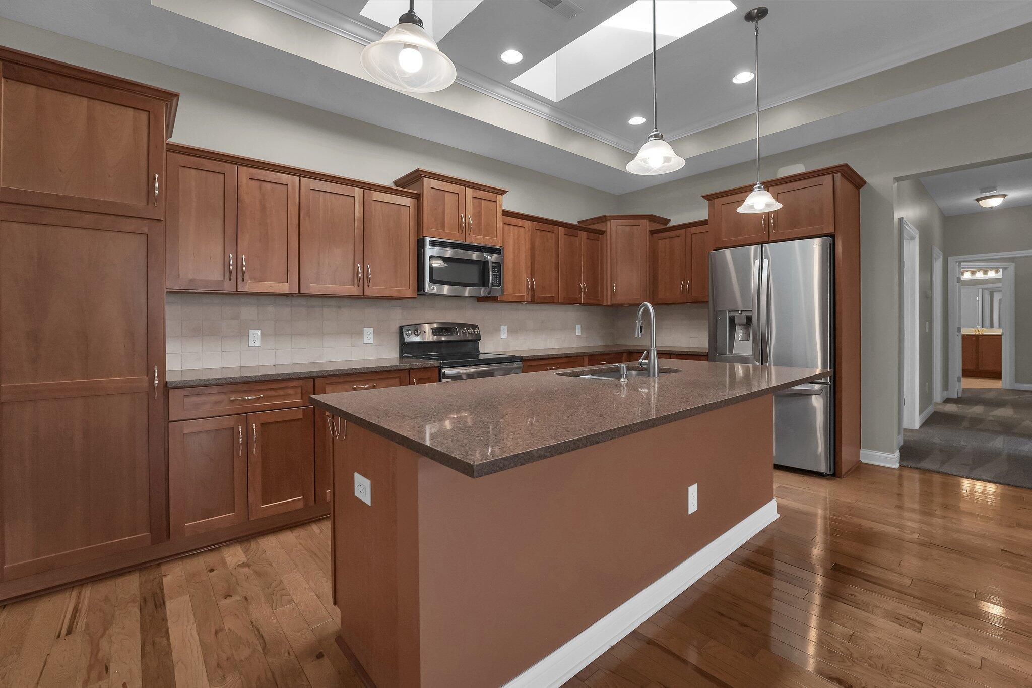 6798 Garden View Dr Drive