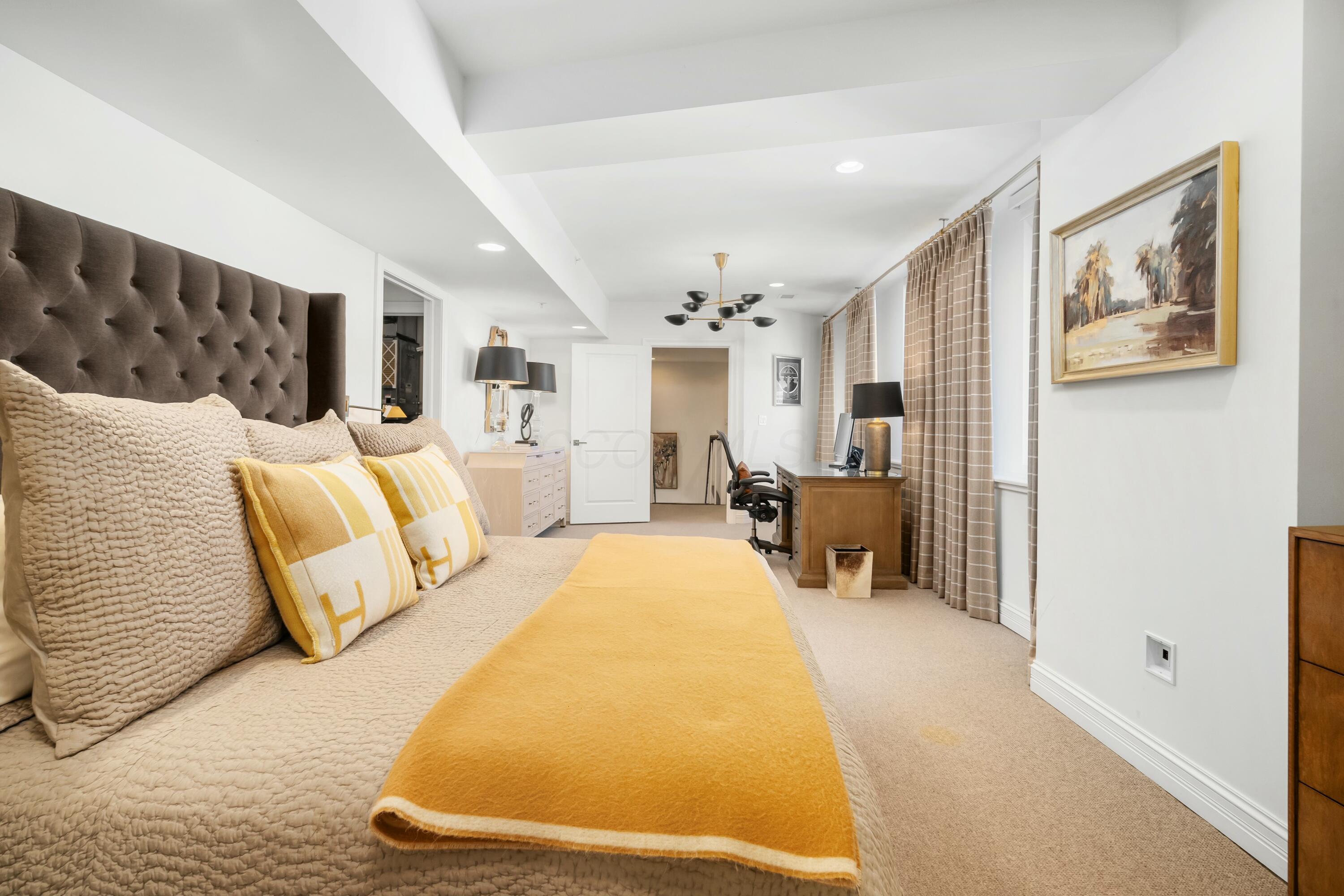 50 W Broad Street, 3603