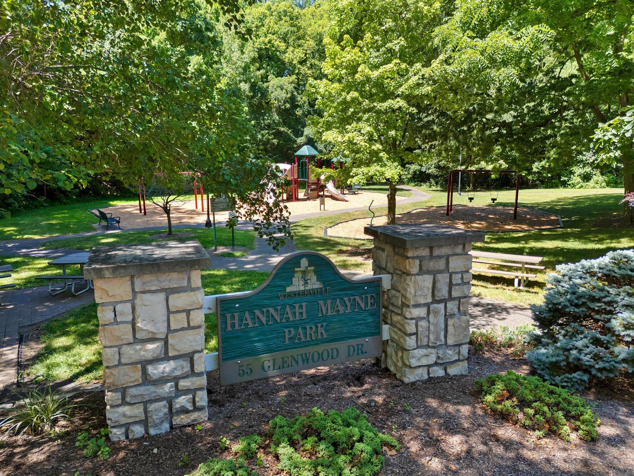 93 Hampton Park W