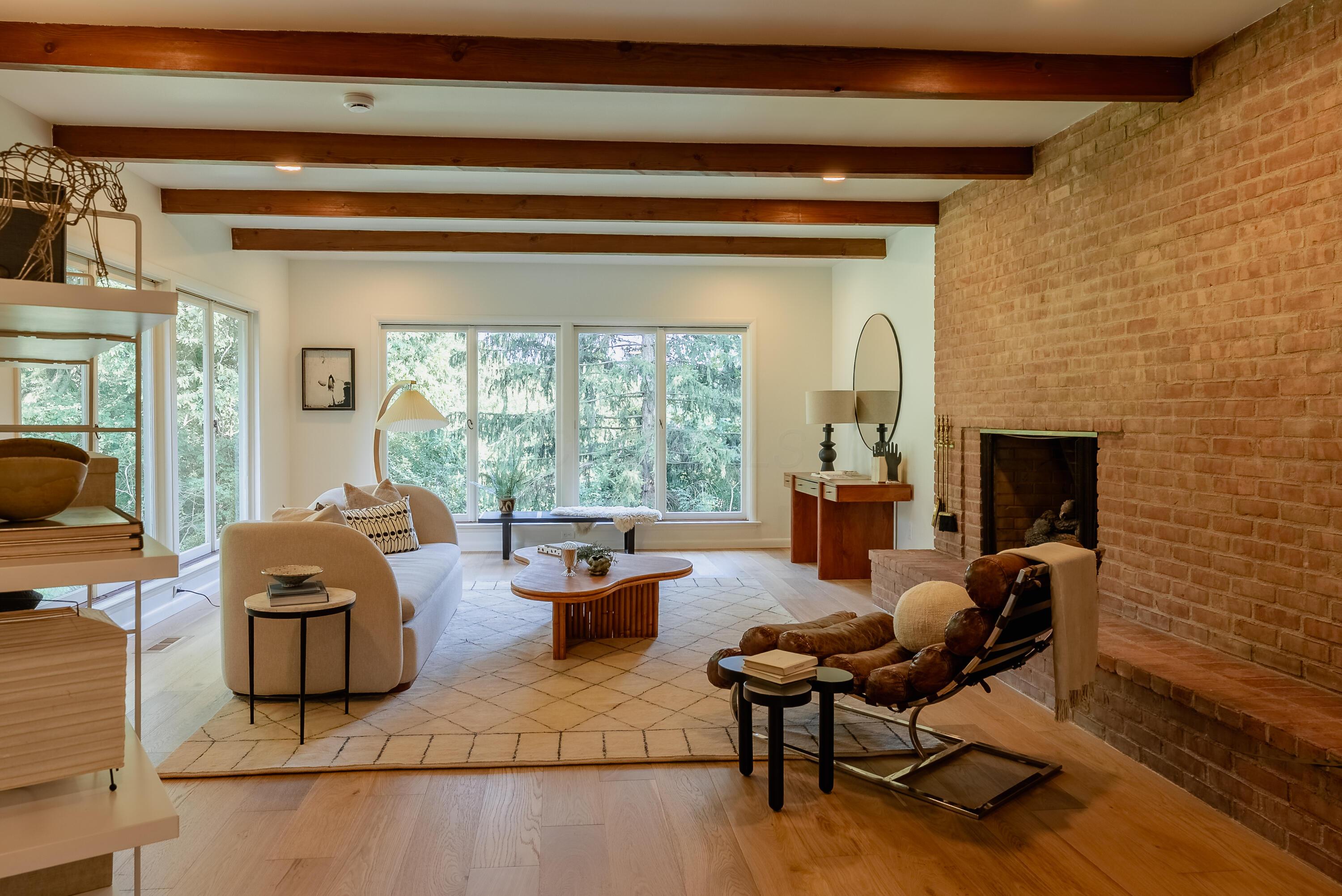 6380 Plesenton Drive