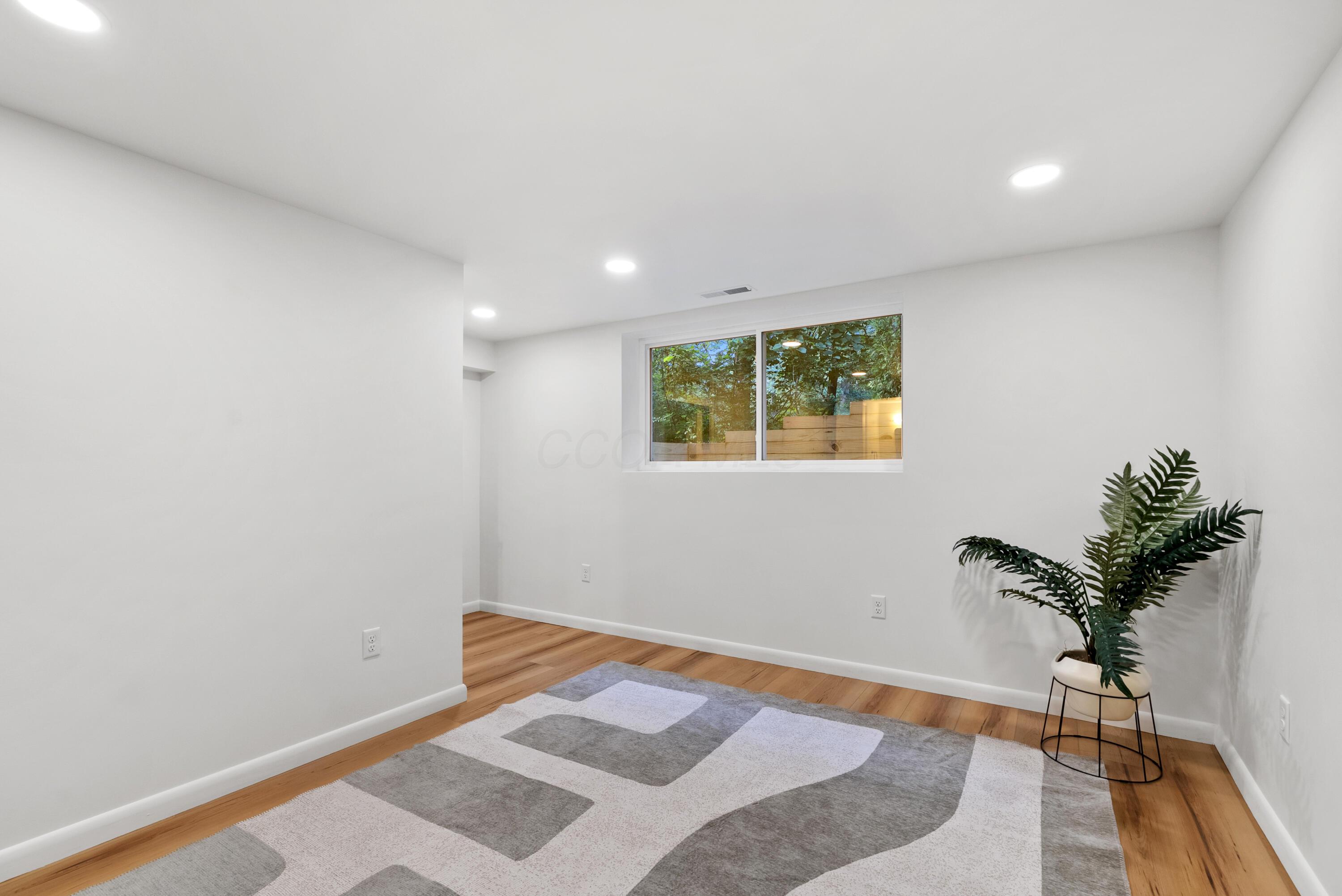 6380 Plesenton Drive