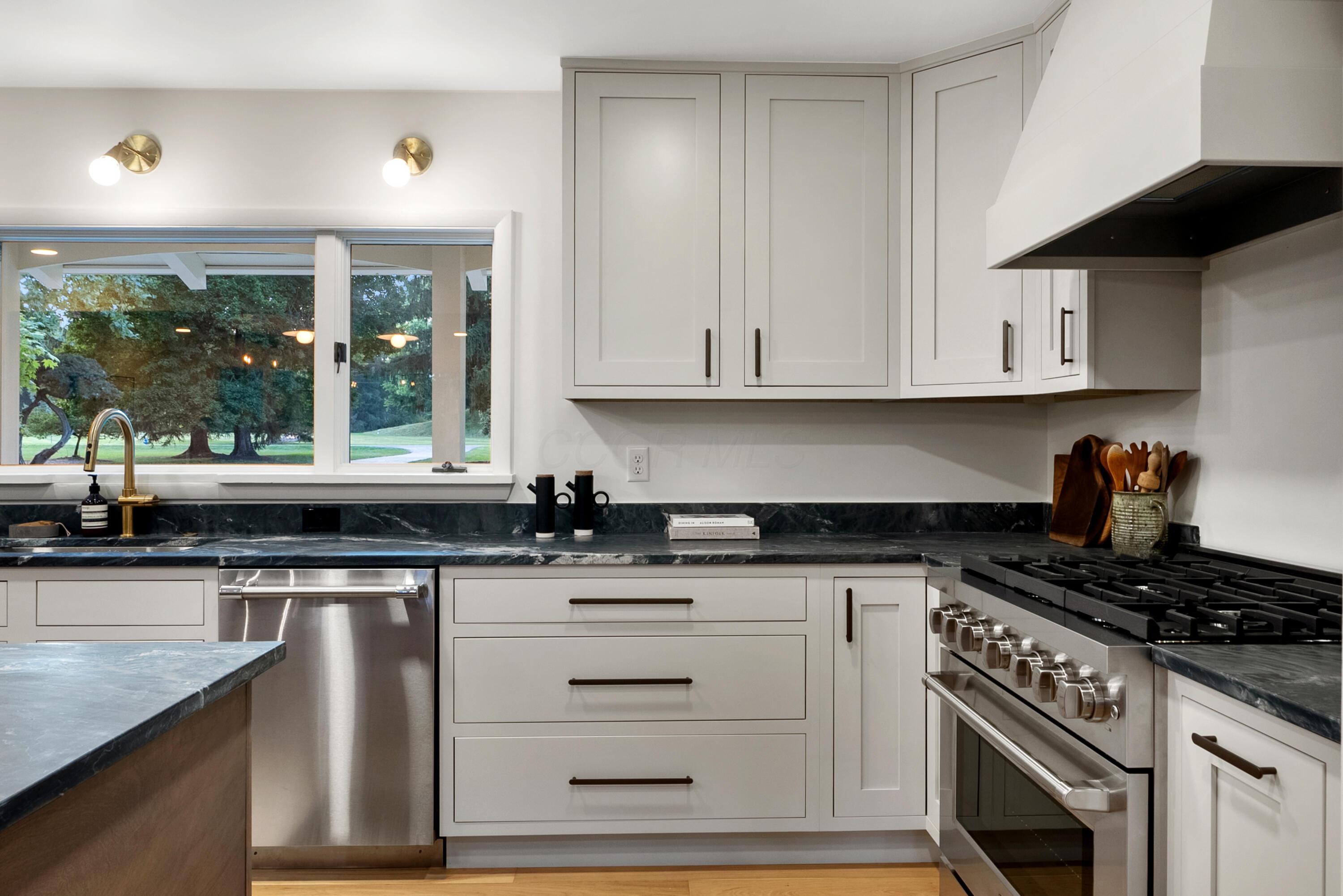 6380 Plesenton Drive