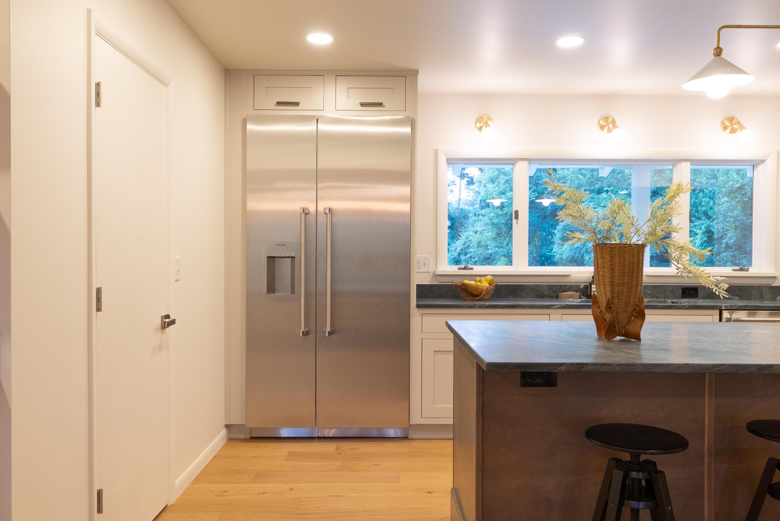 6380 Plesenton Drive