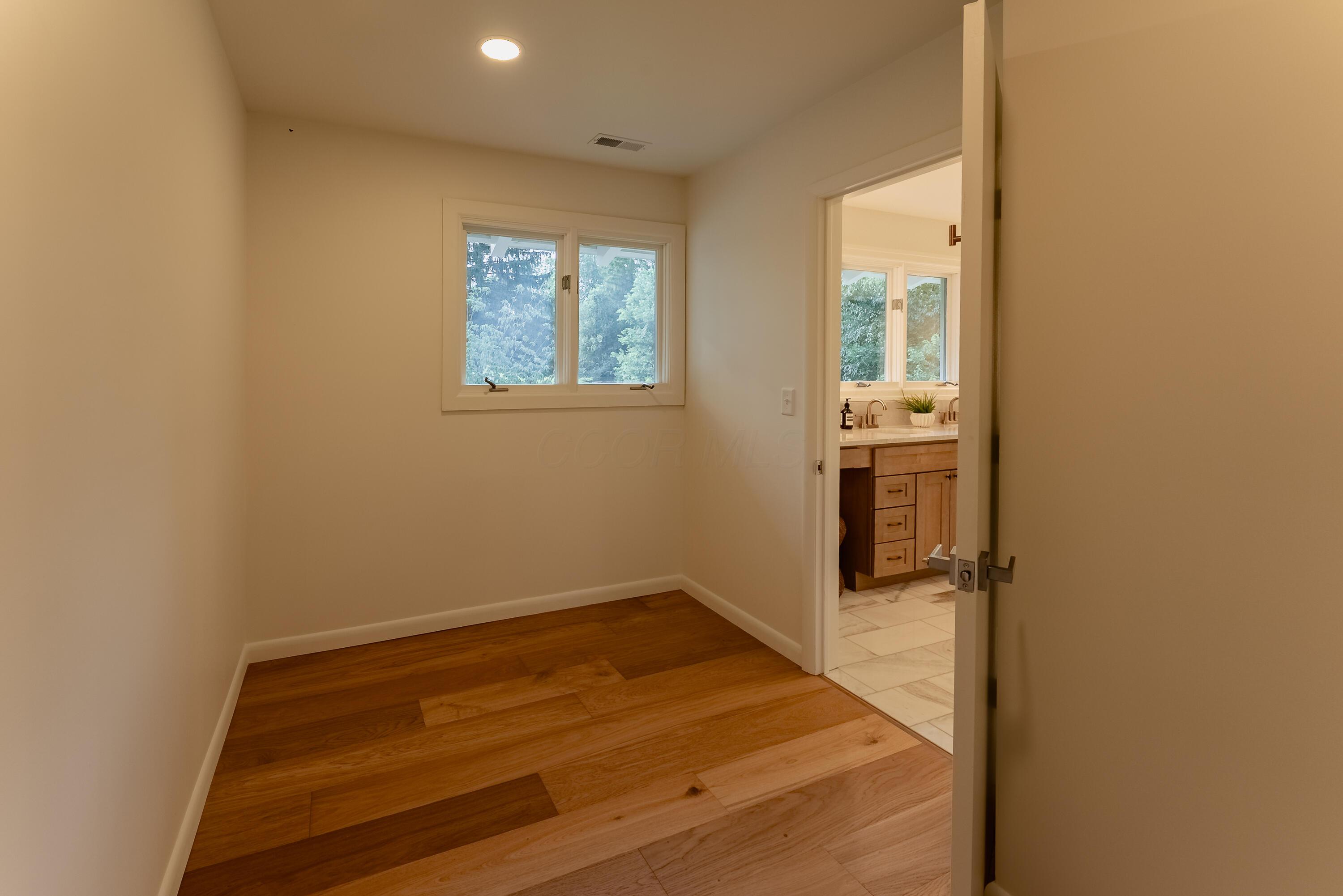 6380 Plesenton Drive