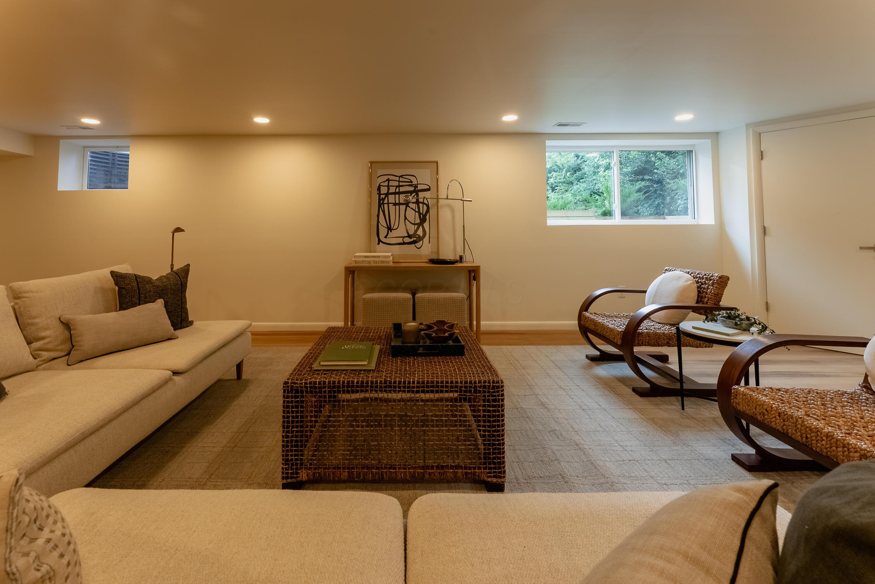 6380 Plesenton Drive