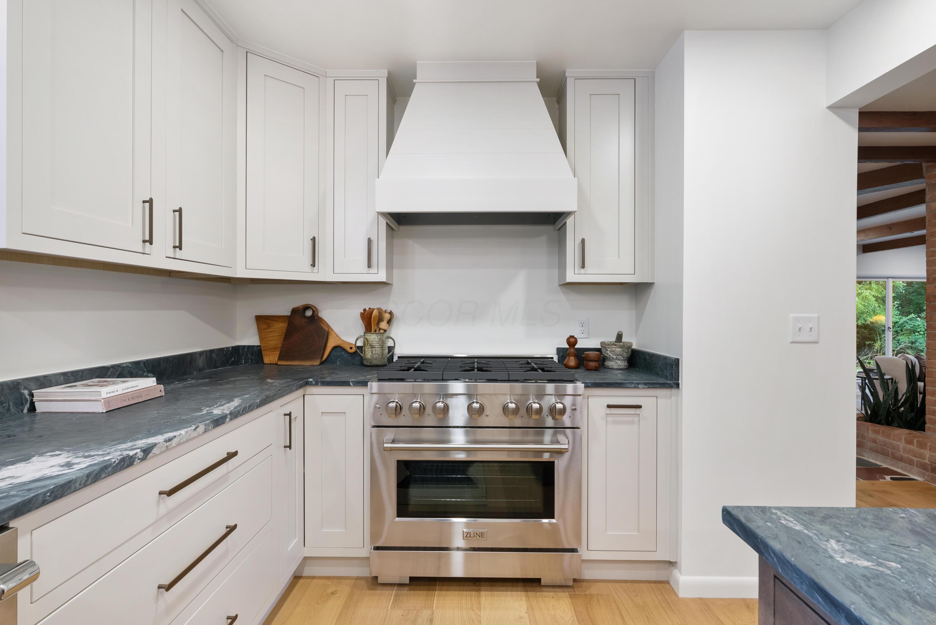 6380 Plesenton Drive