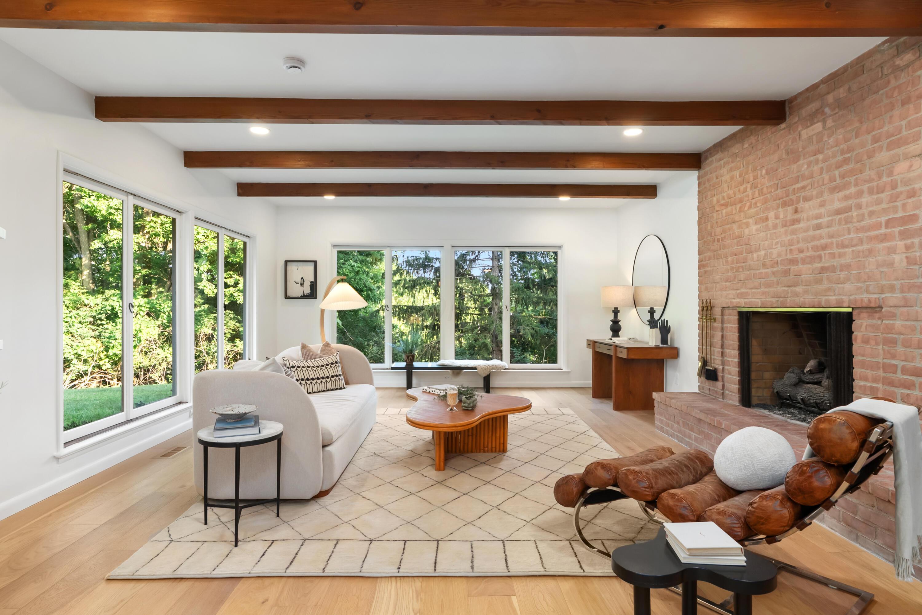 6380 Plesenton Drive