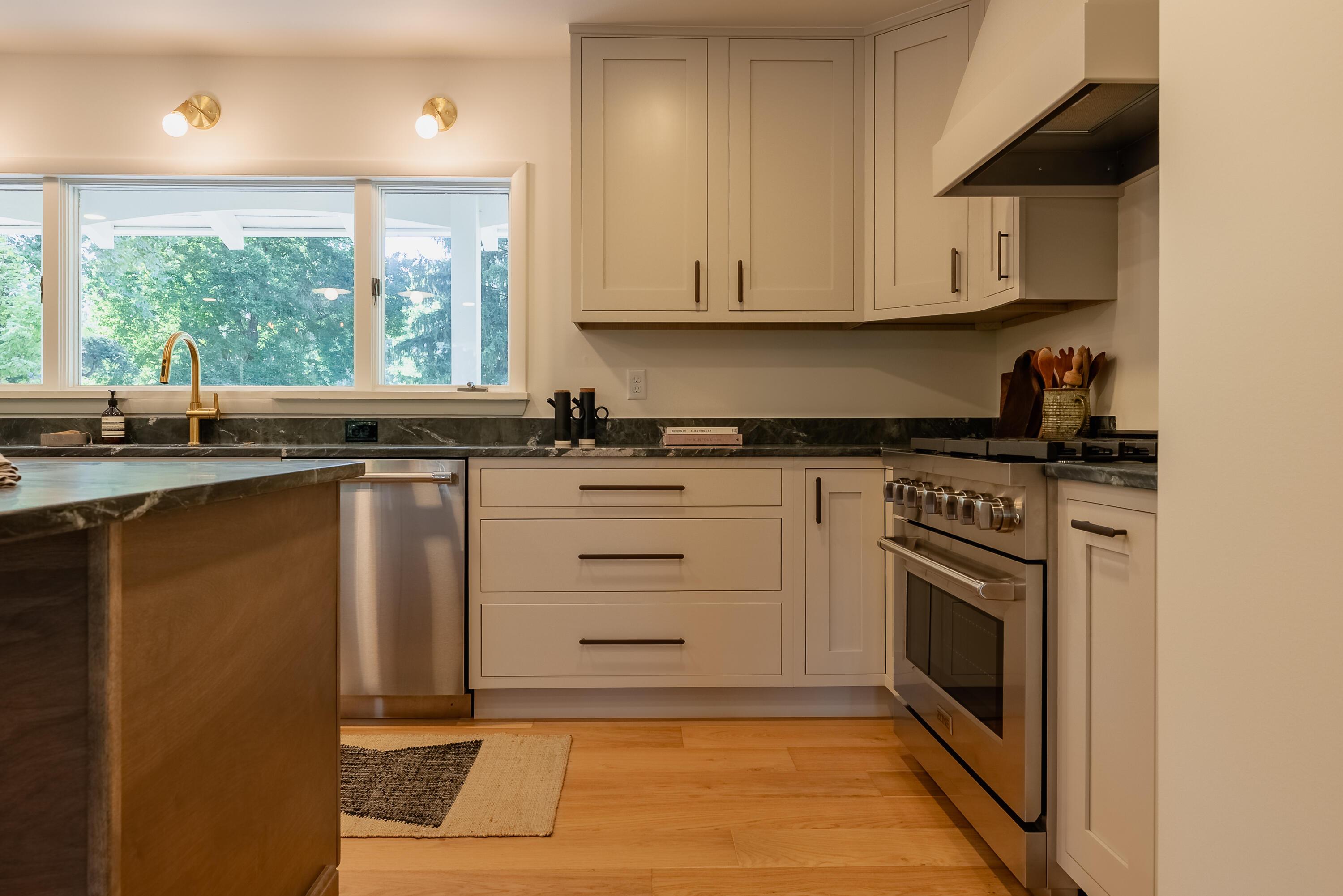 6380 Plesenton Drive