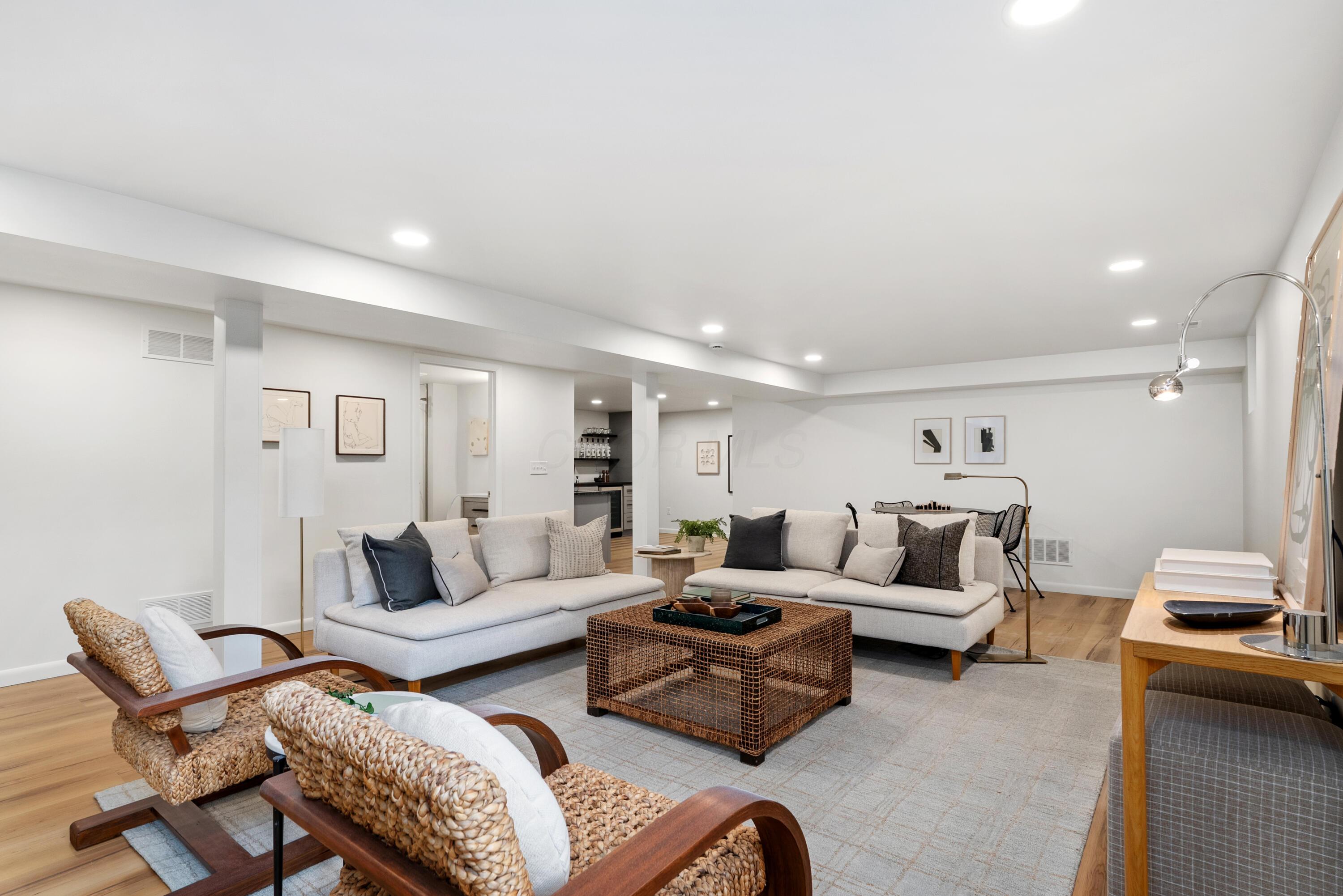 6380 Plesenton Drive