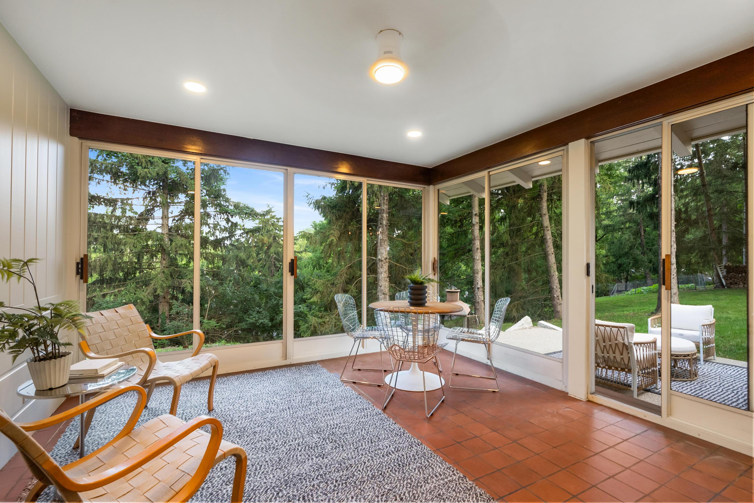 6380 Plesenton Drive