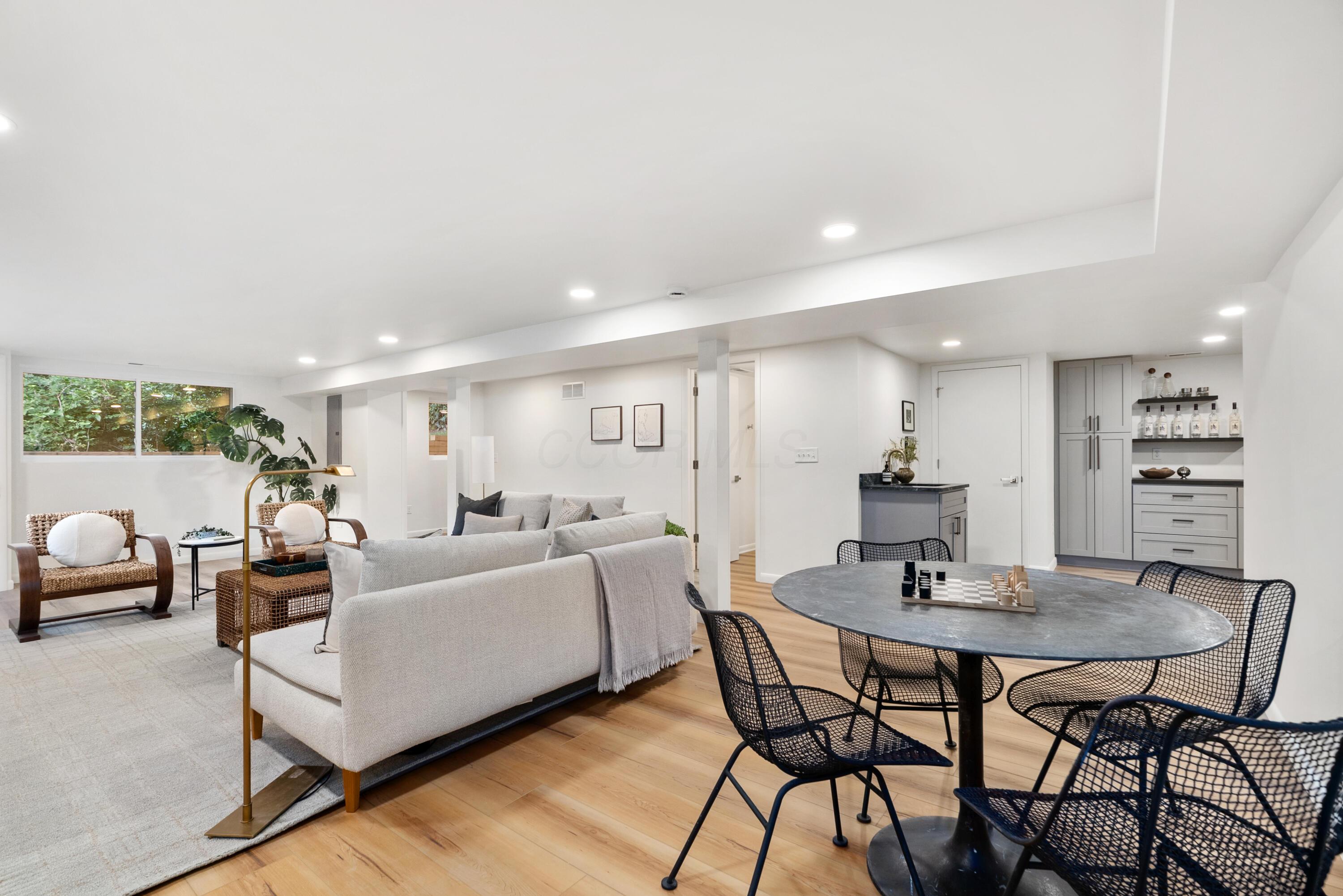 6380 Plesenton Drive