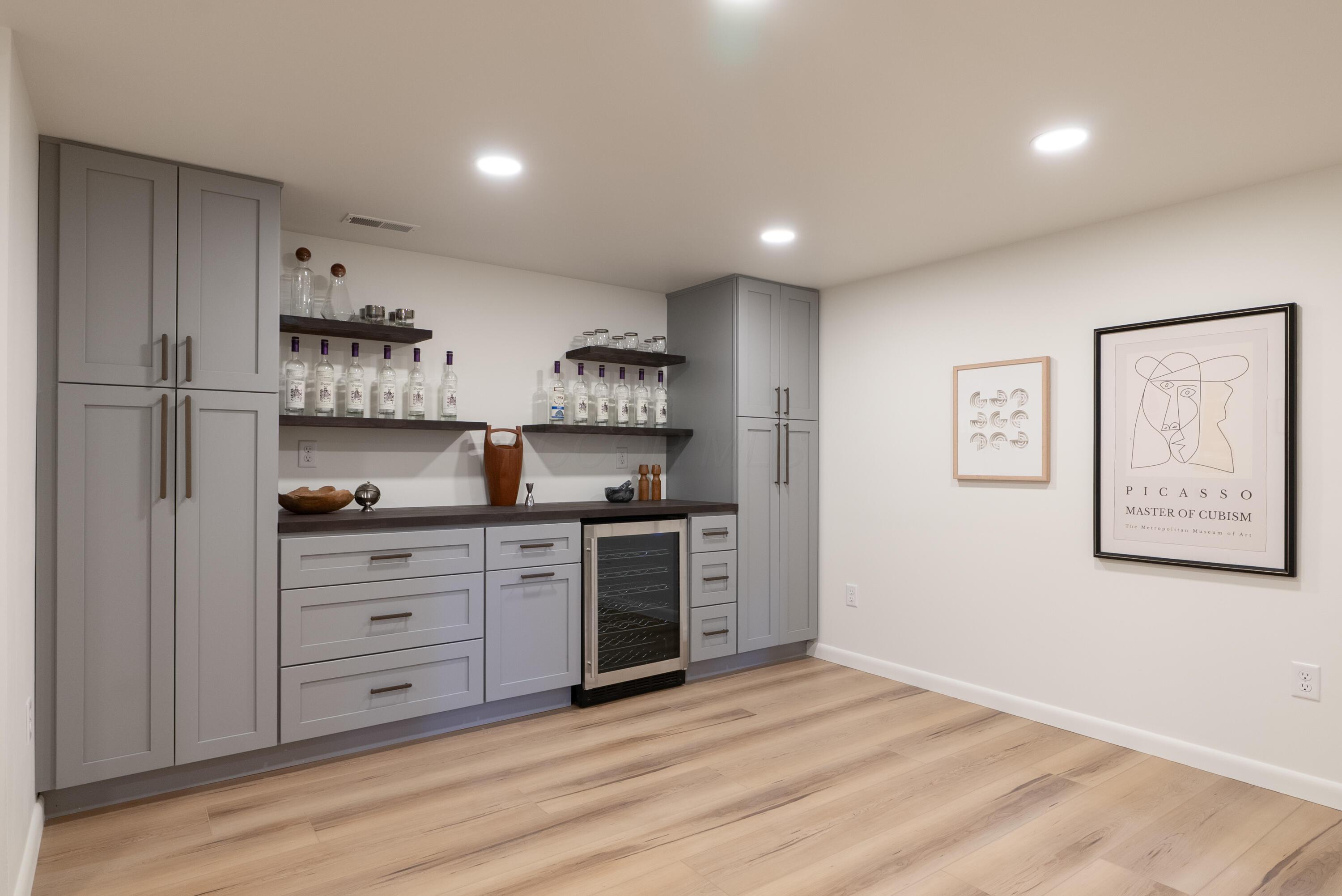 6380 Plesenton Drive