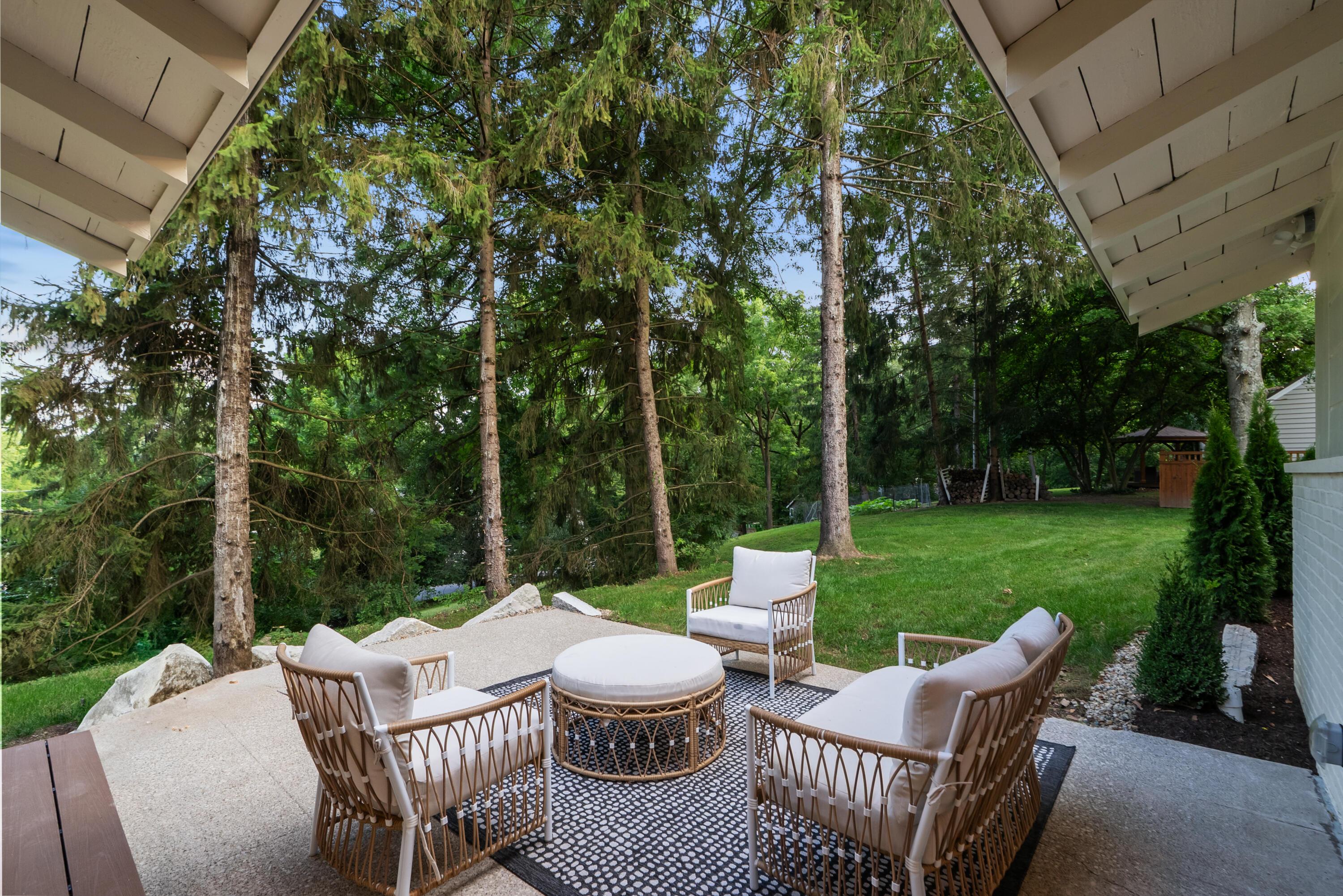 6380 Plesenton Drive