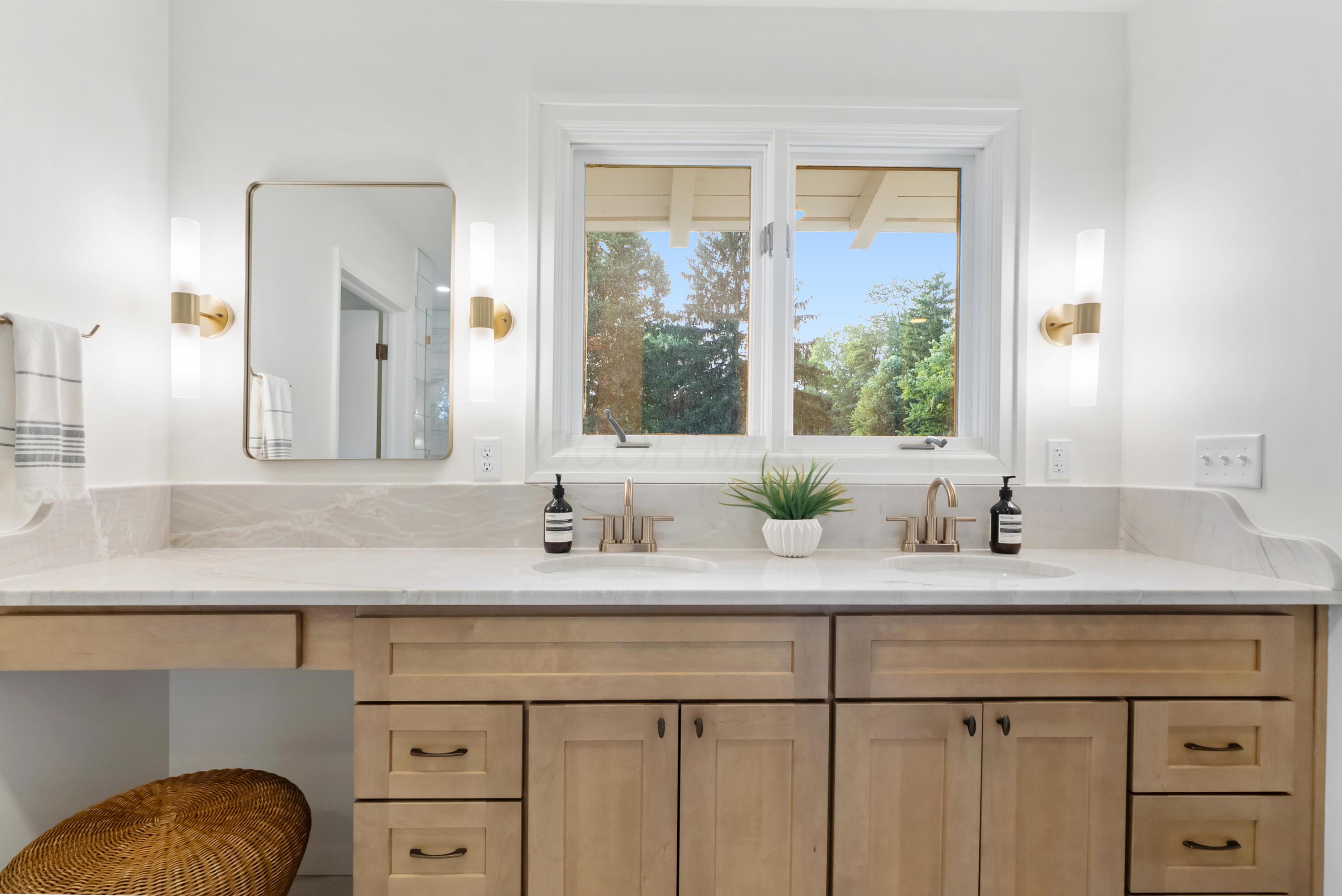 6380 Plesenton Drive