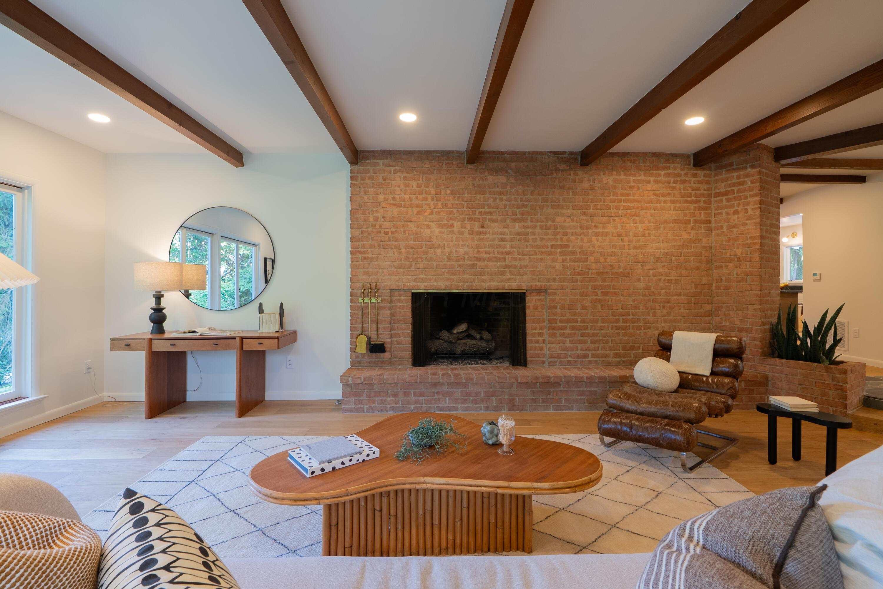 6380 Plesenton Drive