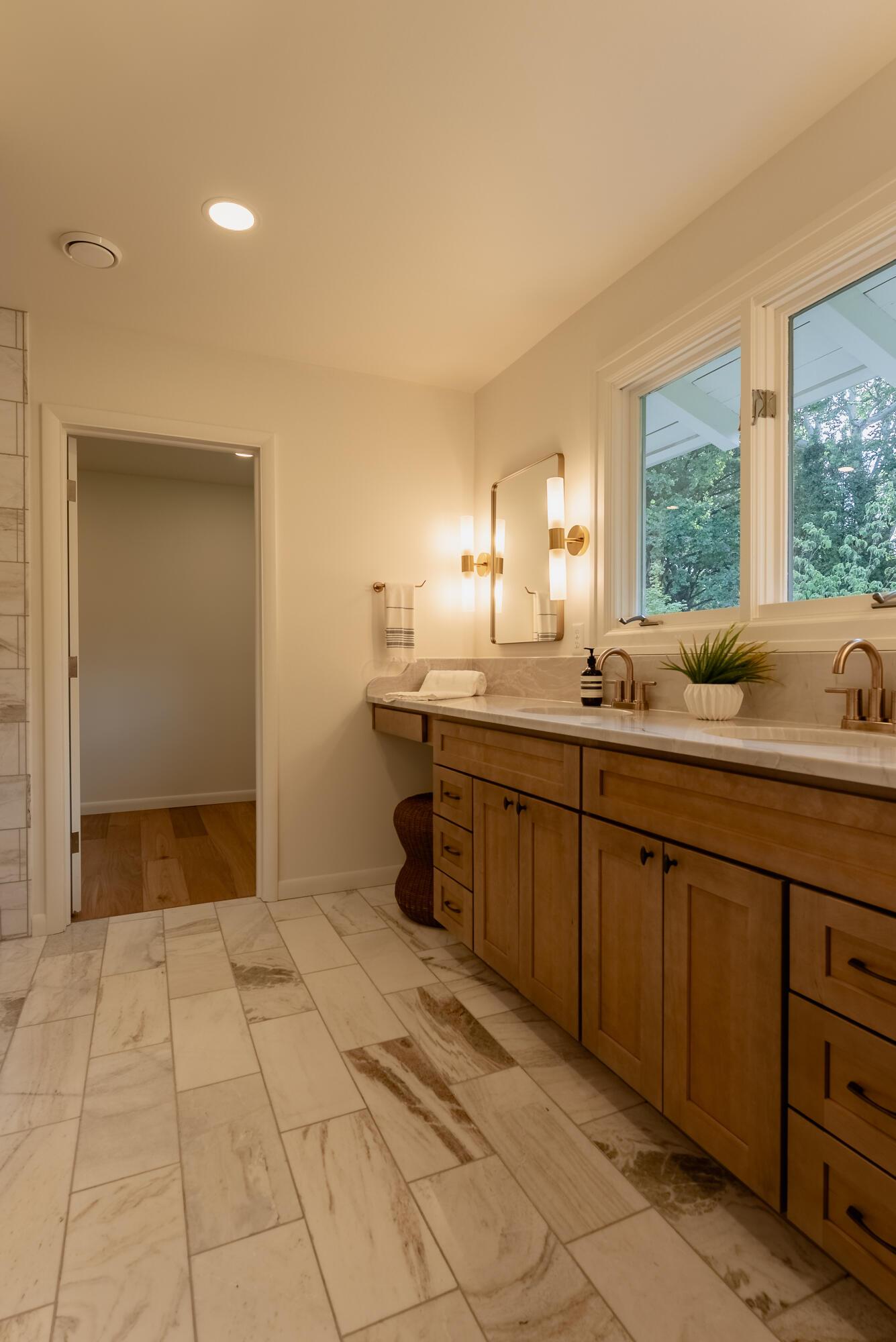 6380 Plesenton Drive