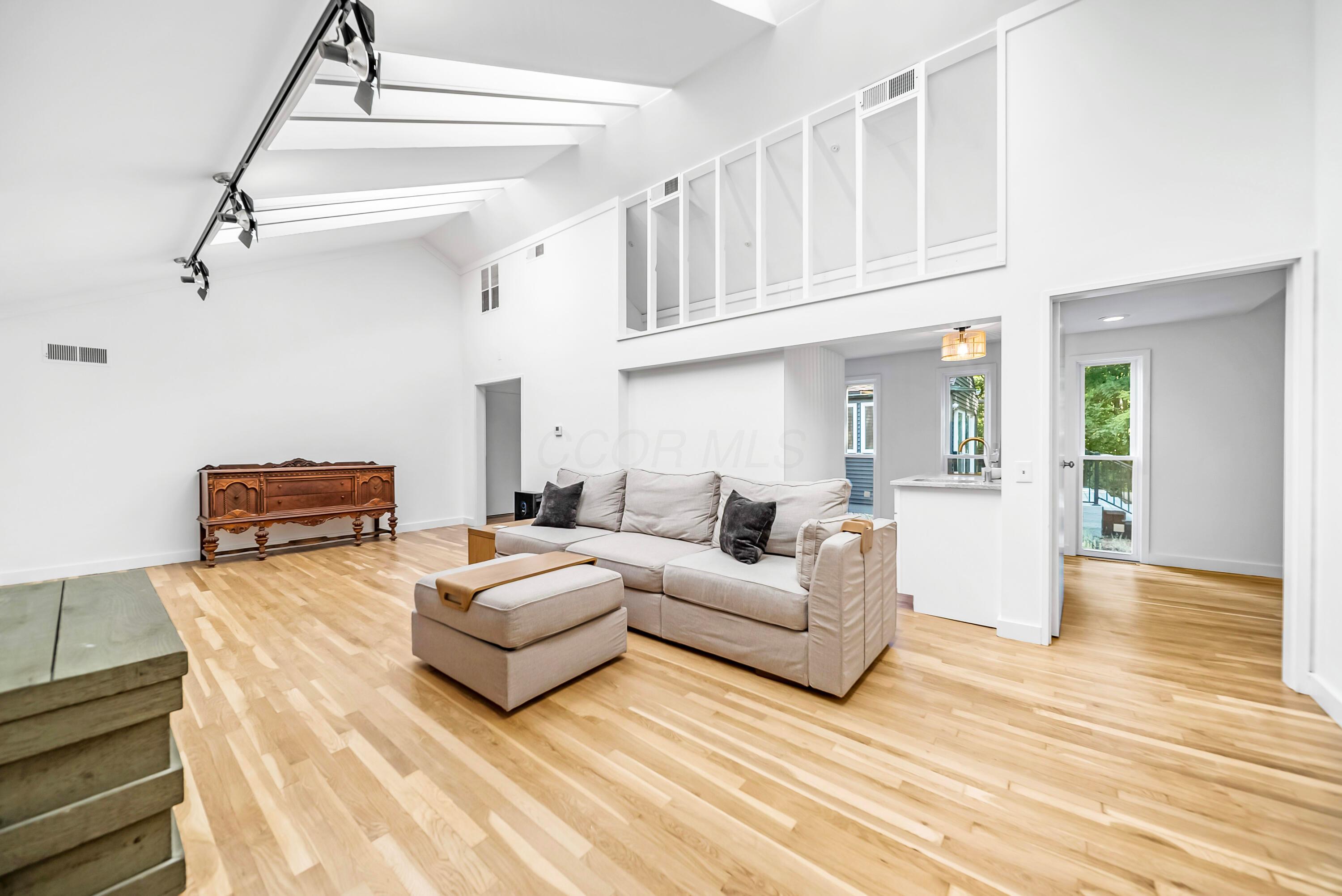 785 Old Woods Road