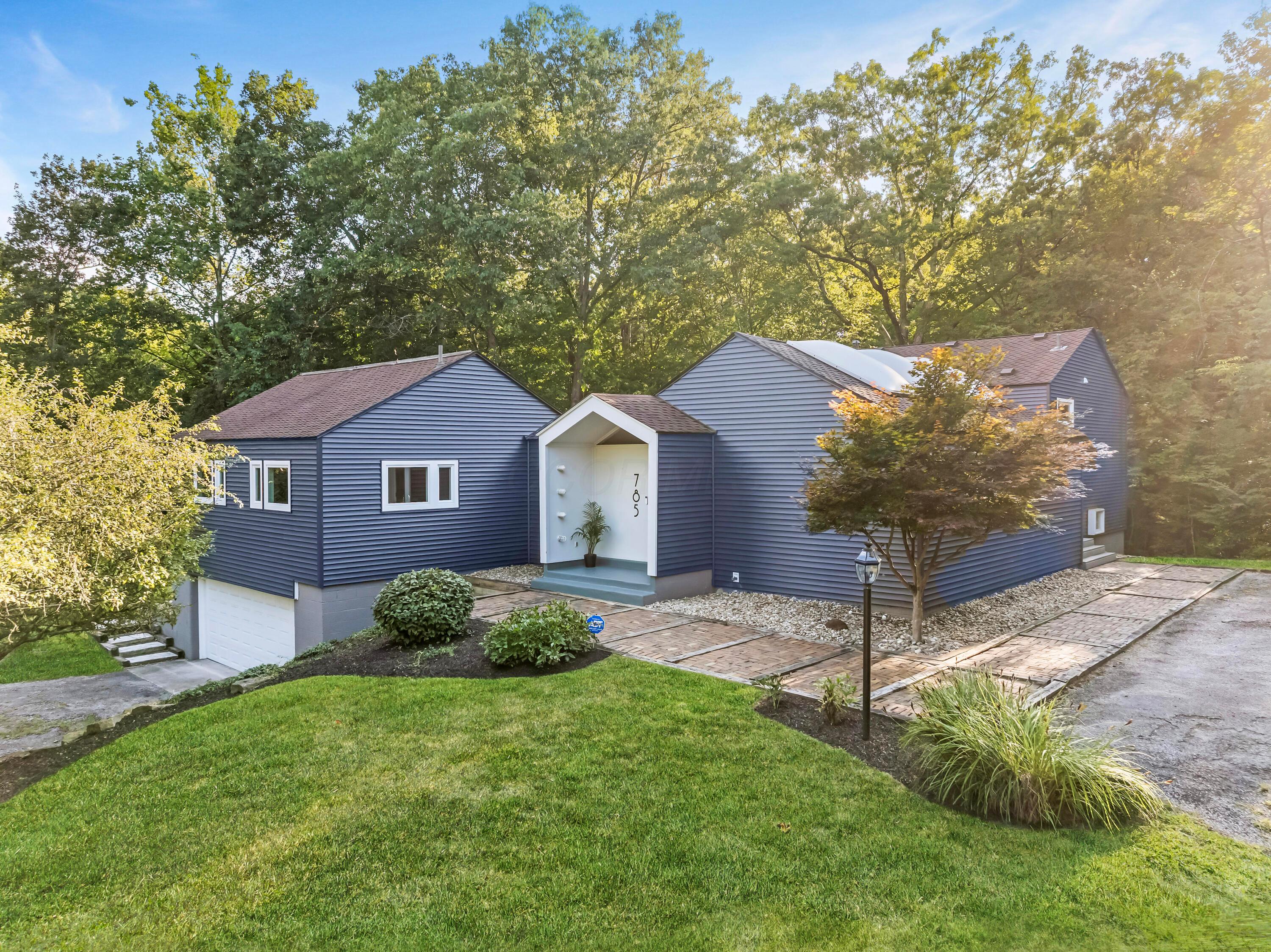 785 Old Woods Road
