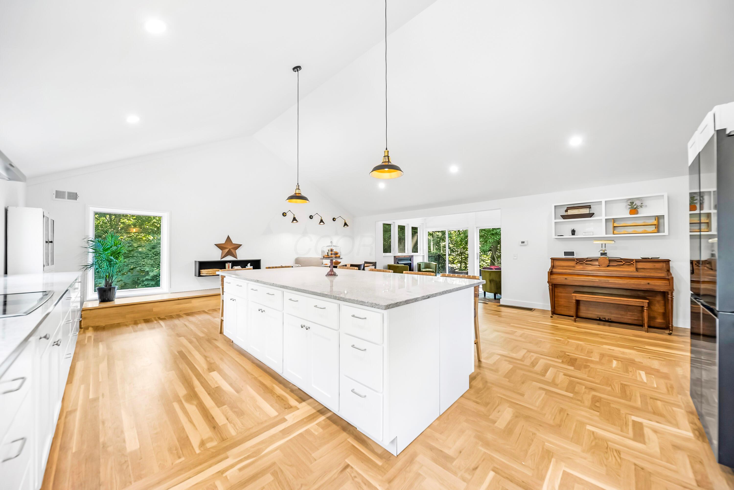 785 Old Woods Road
