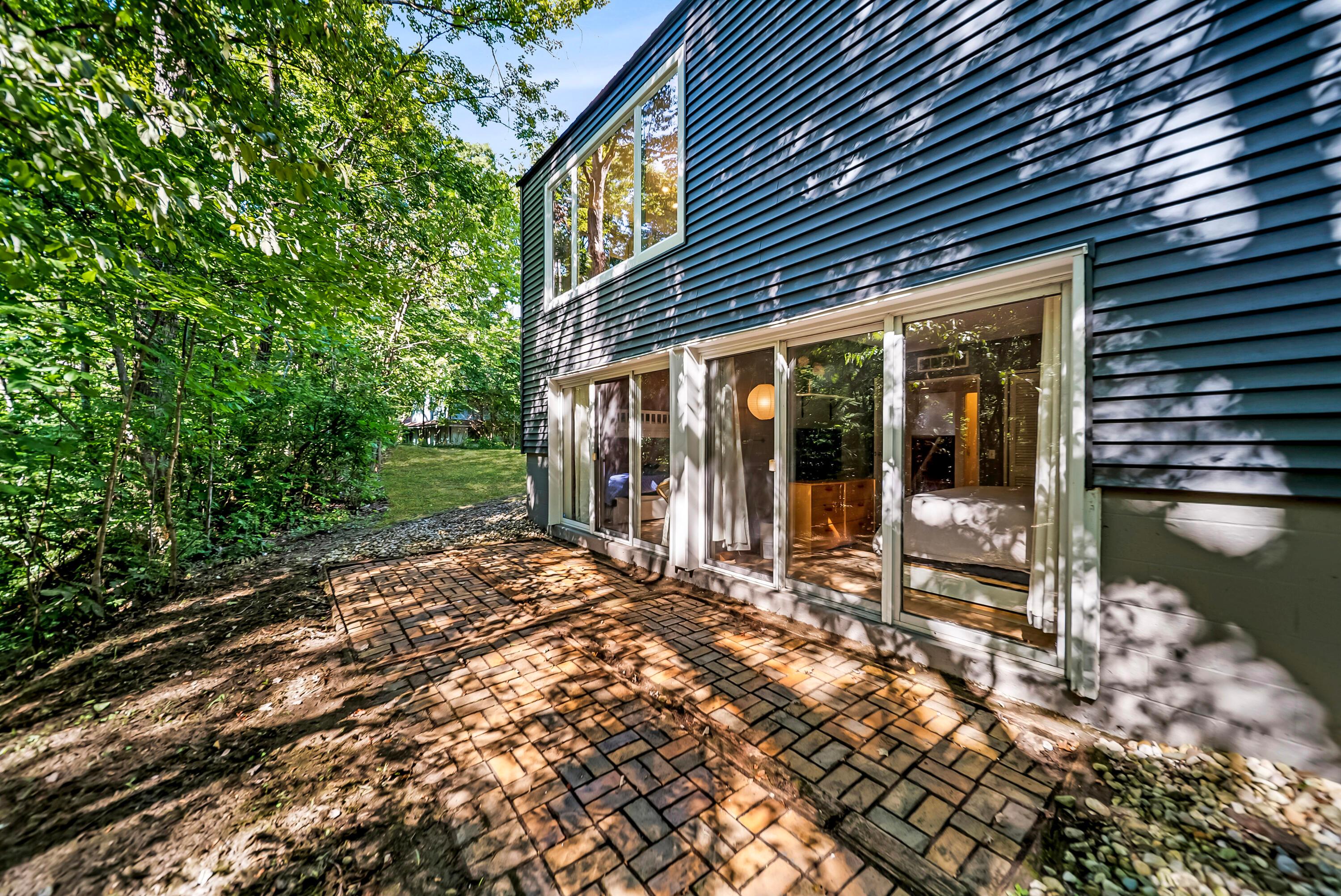 785 Old Woods Road
