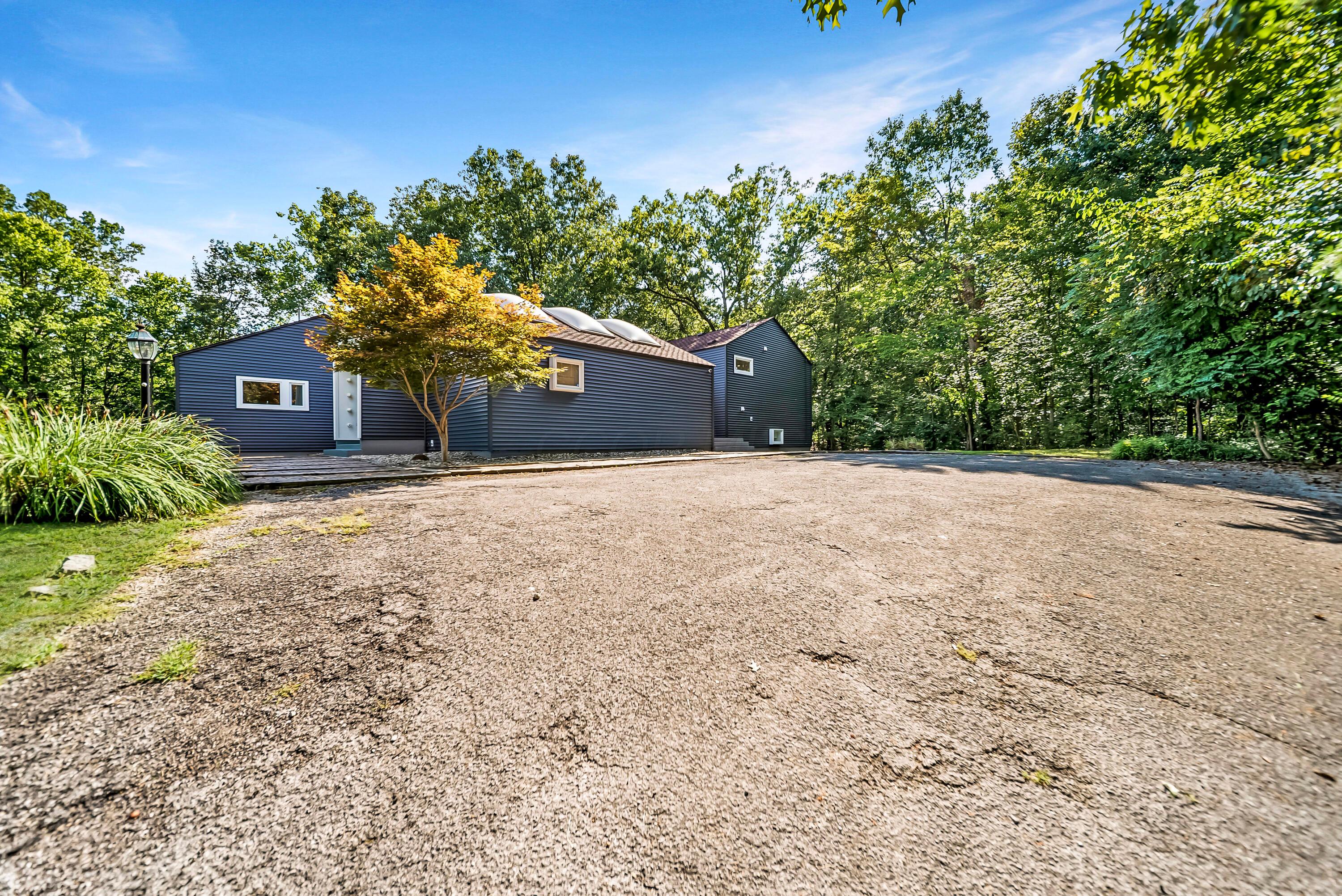 785 Old Woods Road