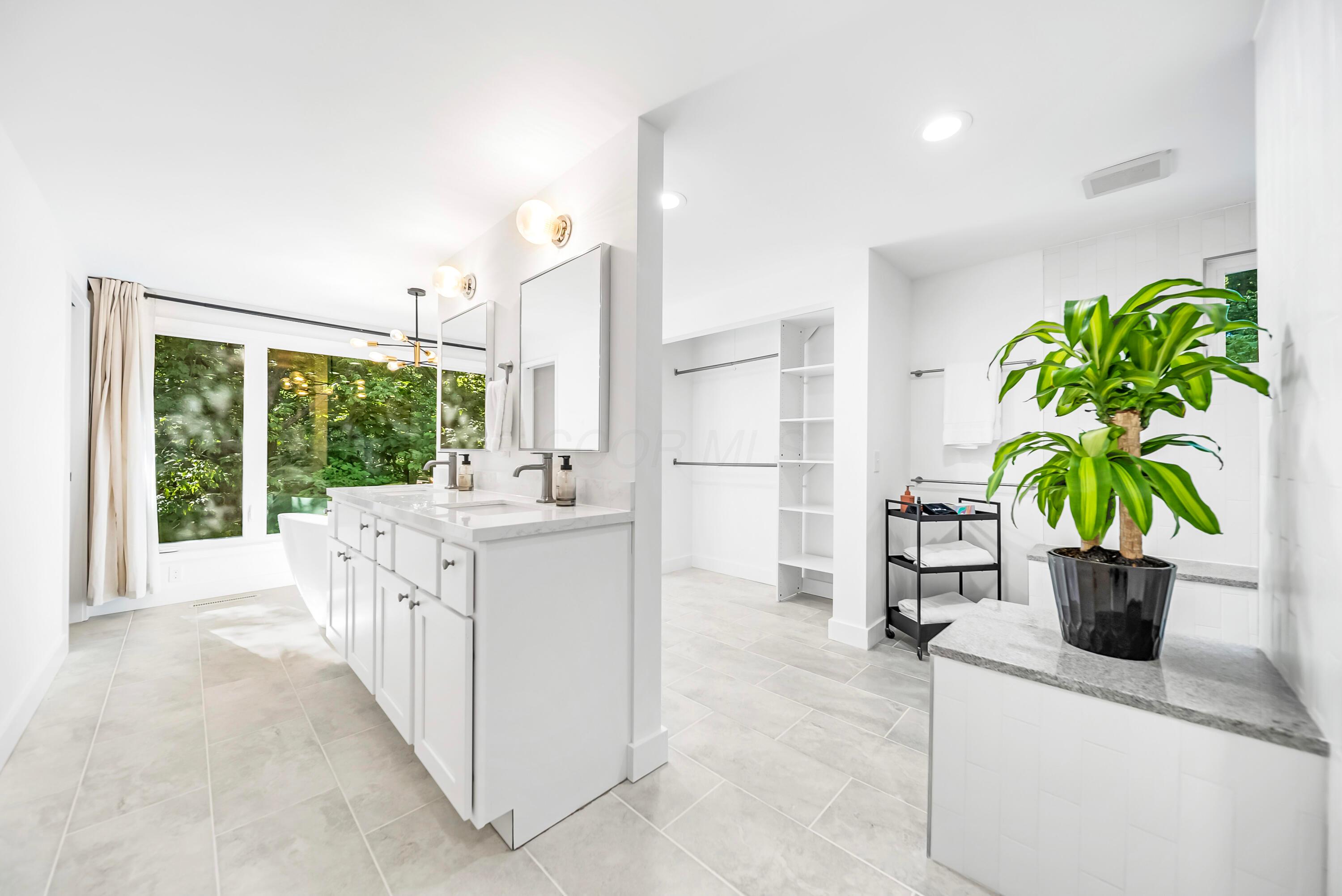 785 Old Woods Road