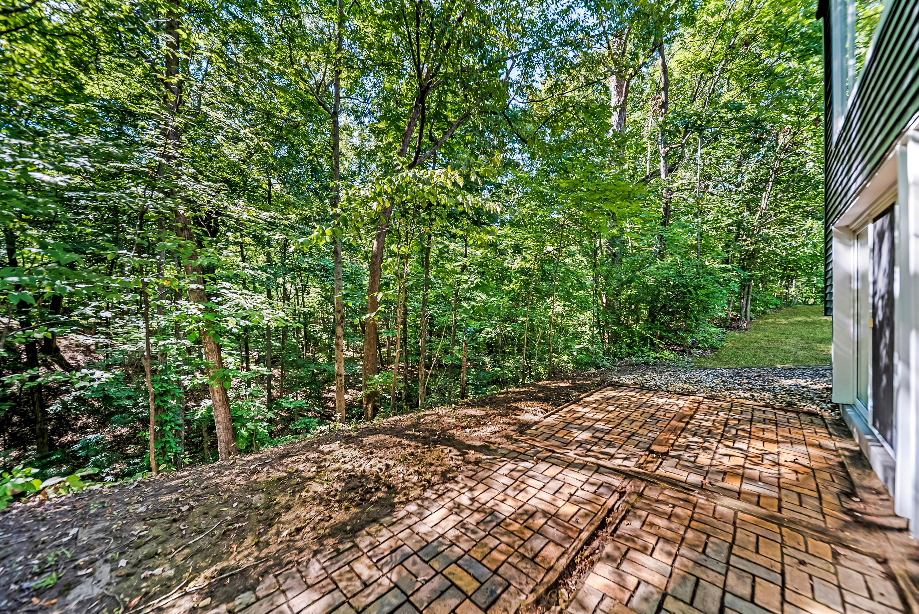 785 Old Woods Road