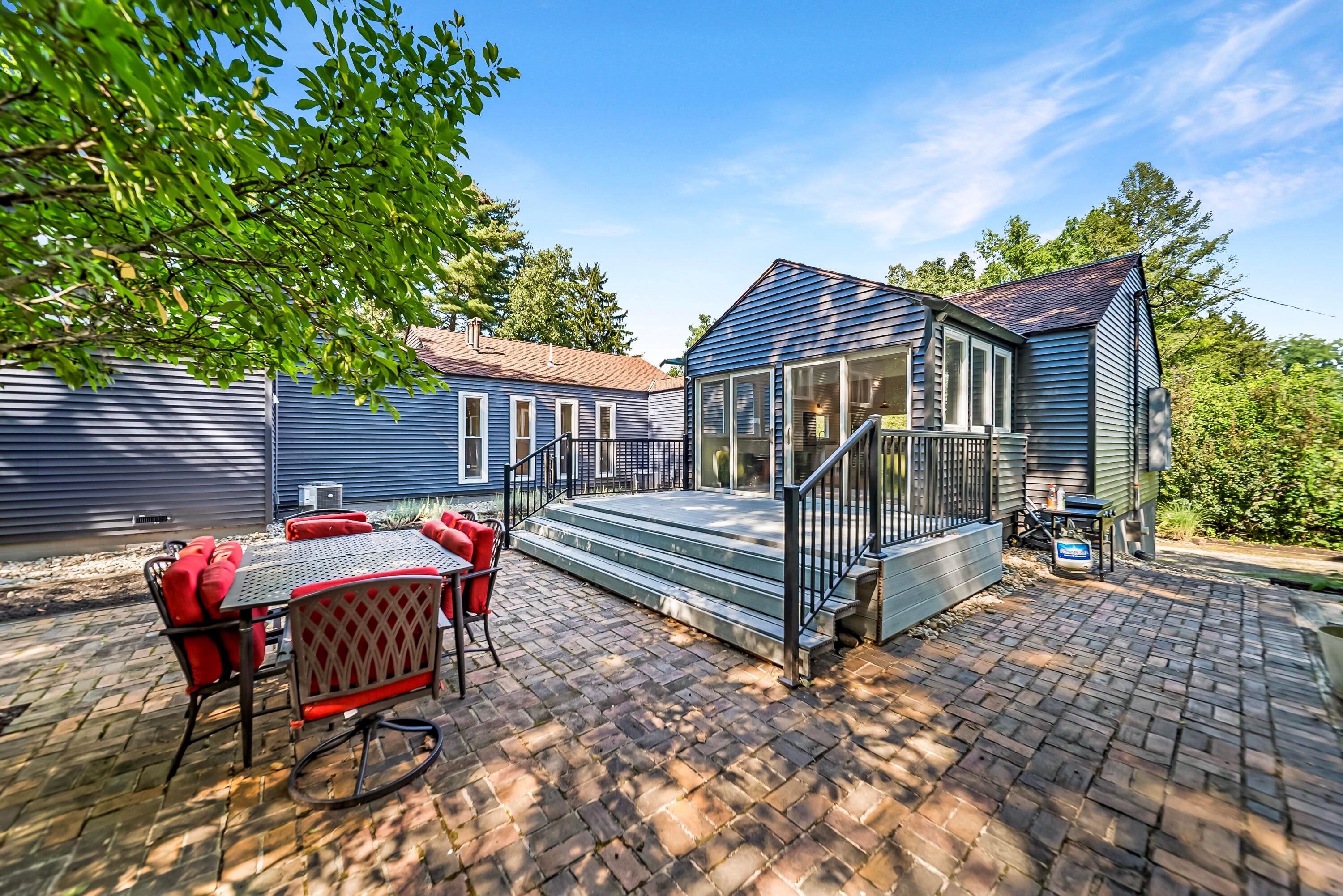 785 Old Woods Road