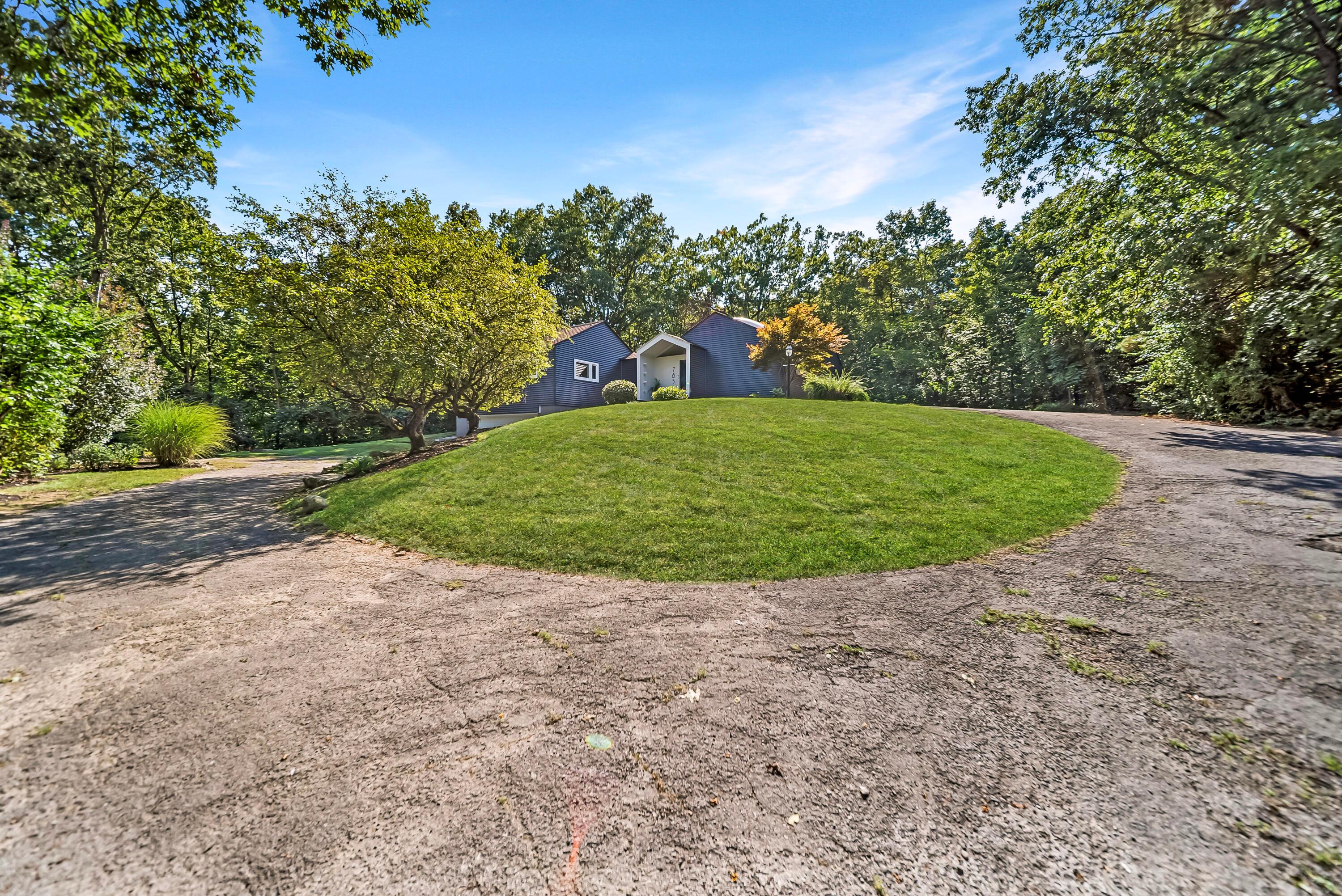 785 Old Woods Road