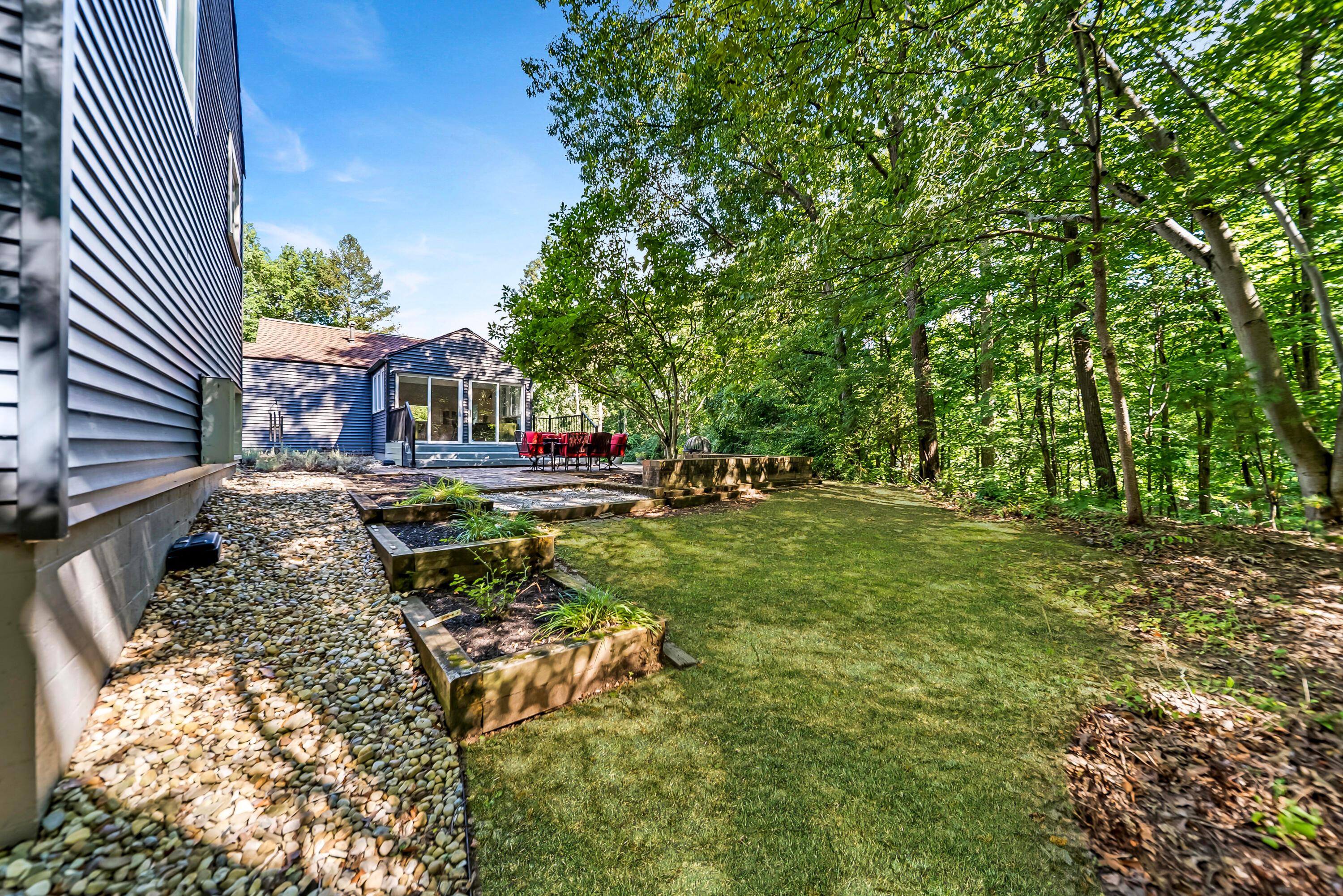 785 Old Woods Road