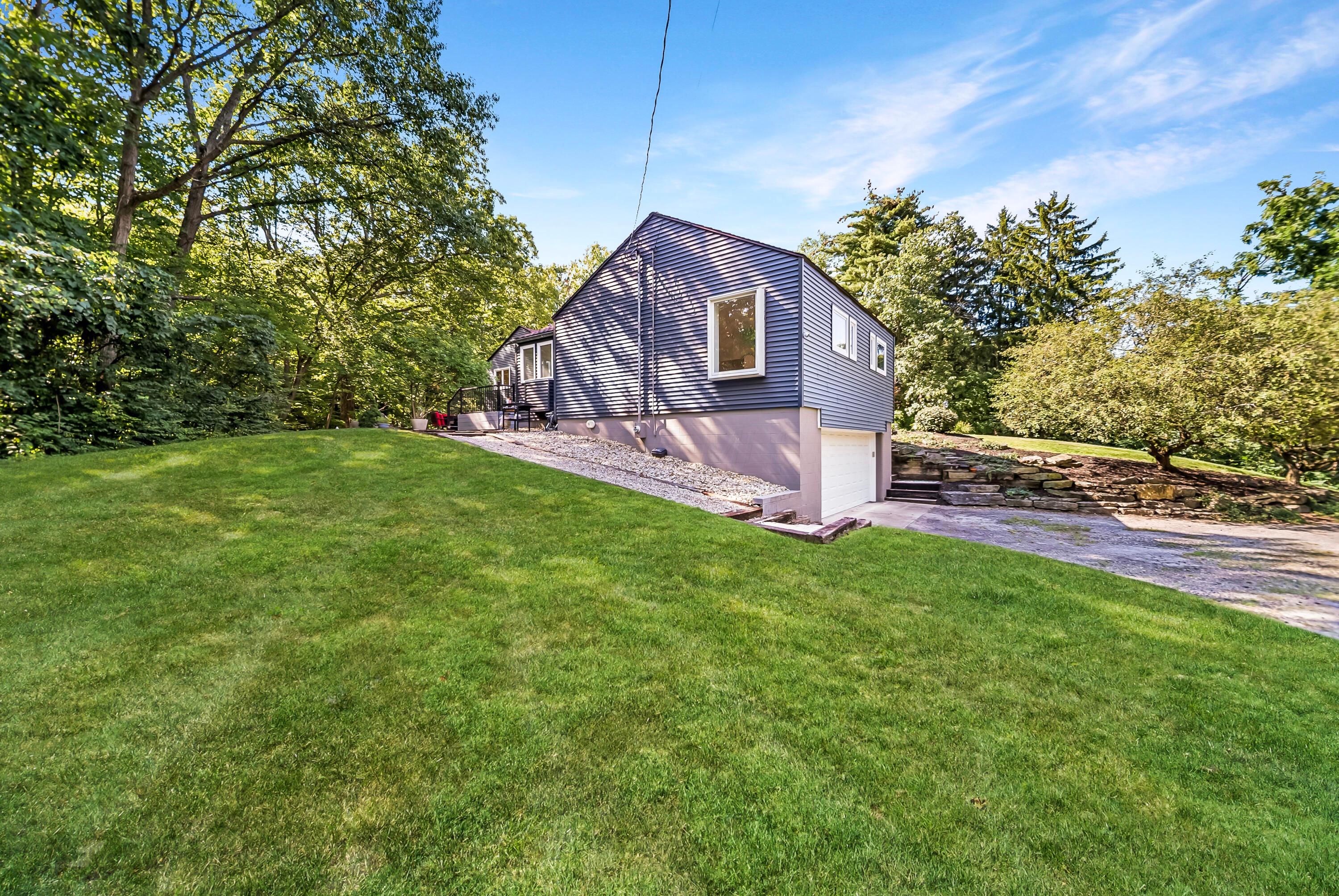 785 Old Woods Road