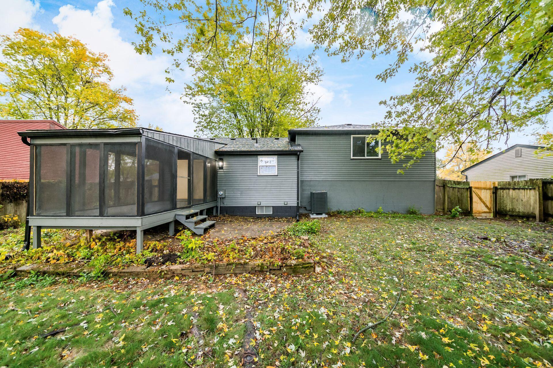1325 Carlyle Drive