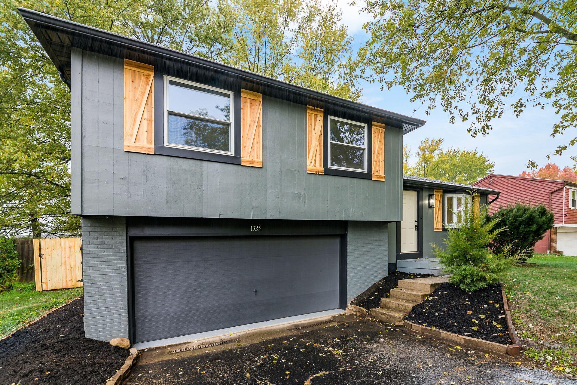 1325 Carlyle Drive