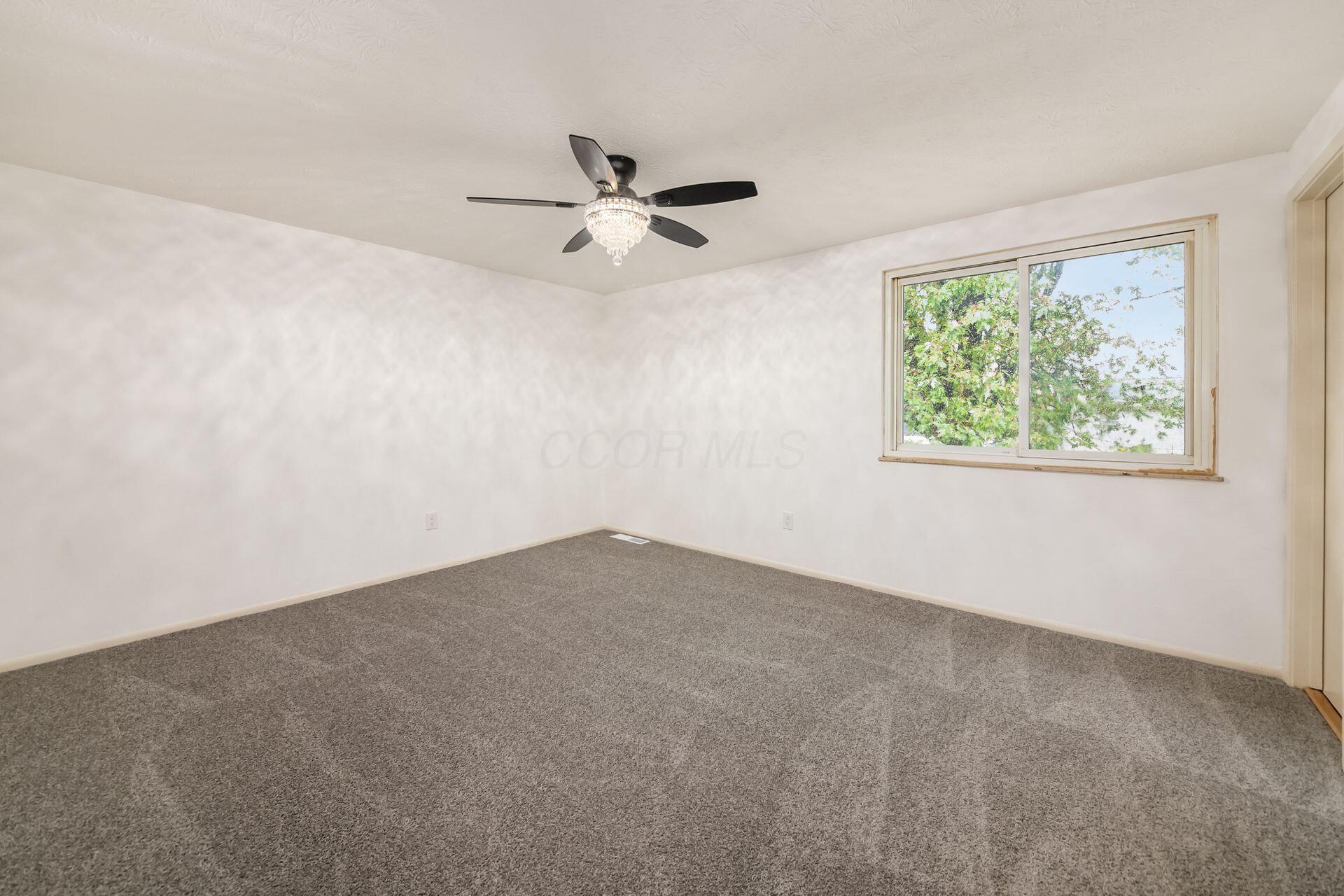1325 Carlyle Drive