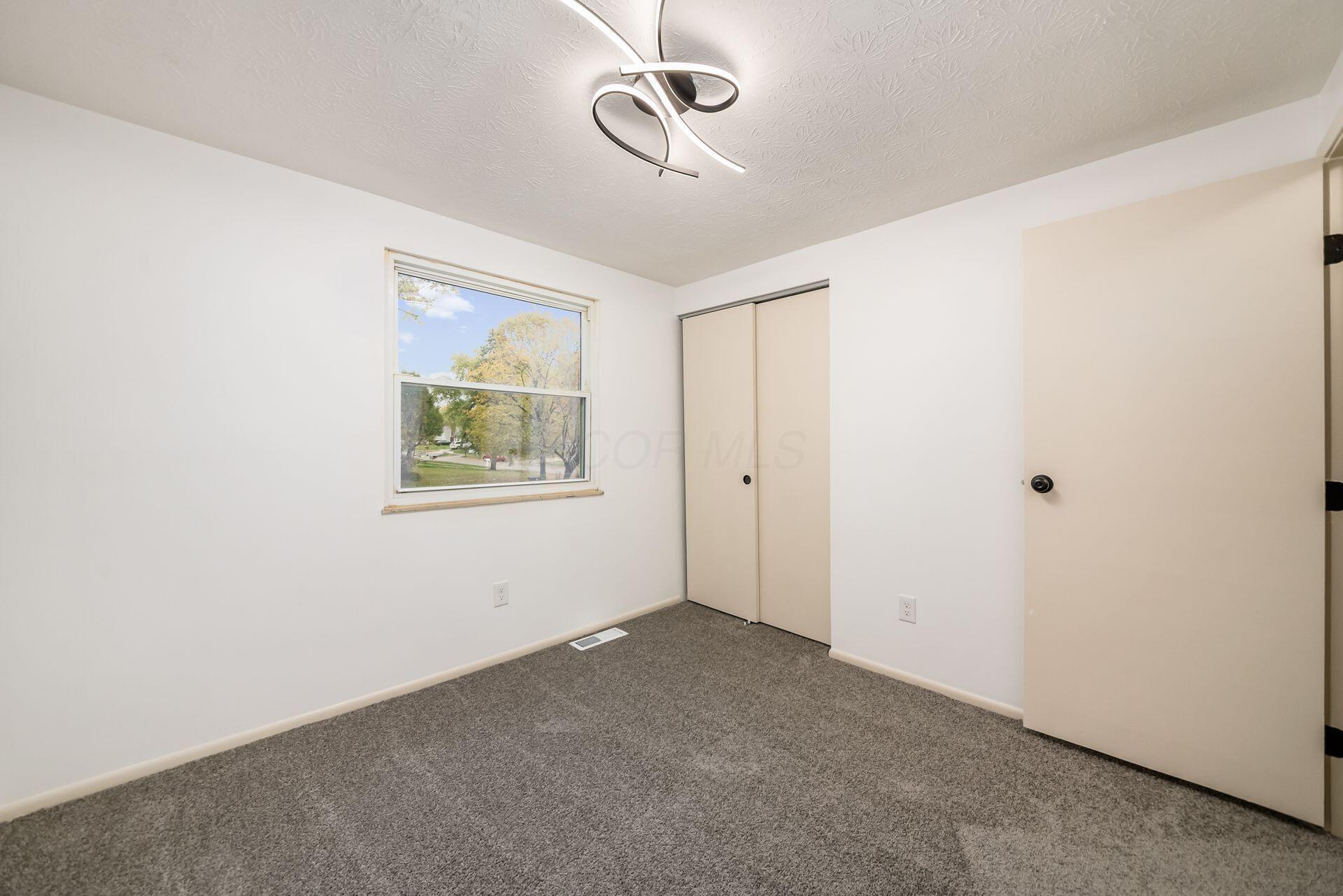 1325 Carlyle Drive