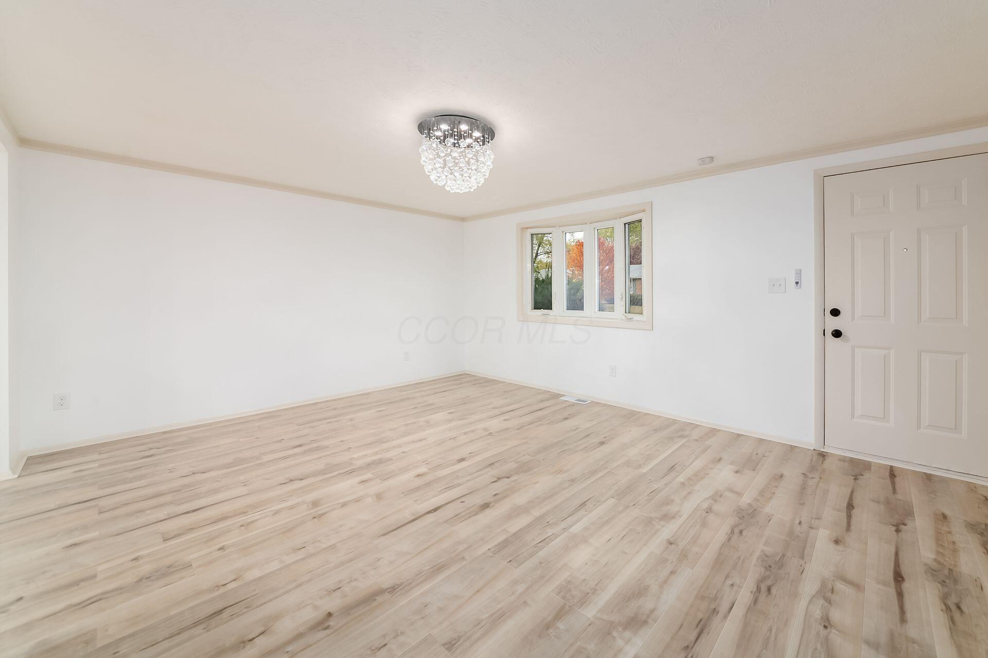 1325 Carlyle Drive