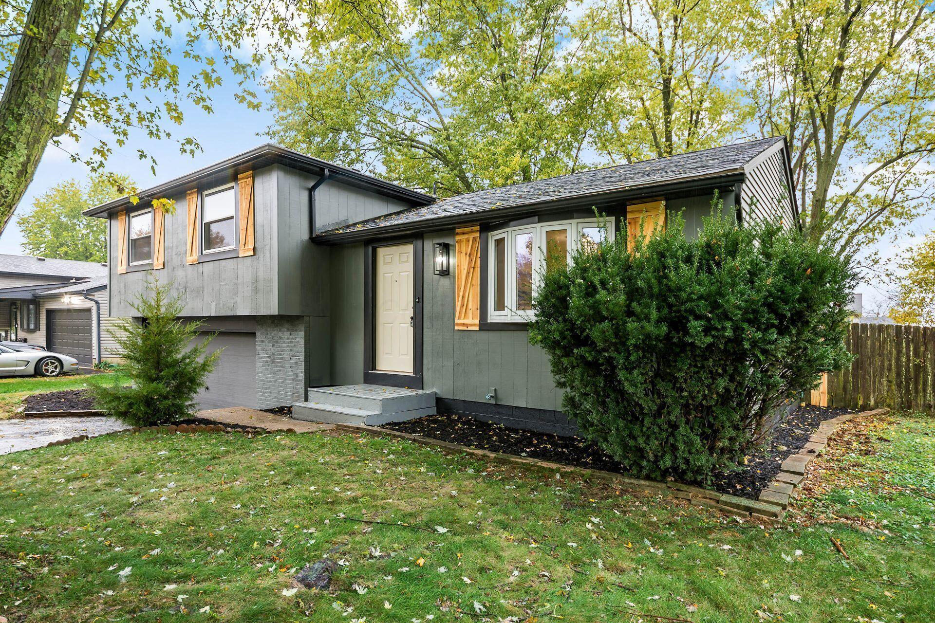 1325 Carlyle Drive