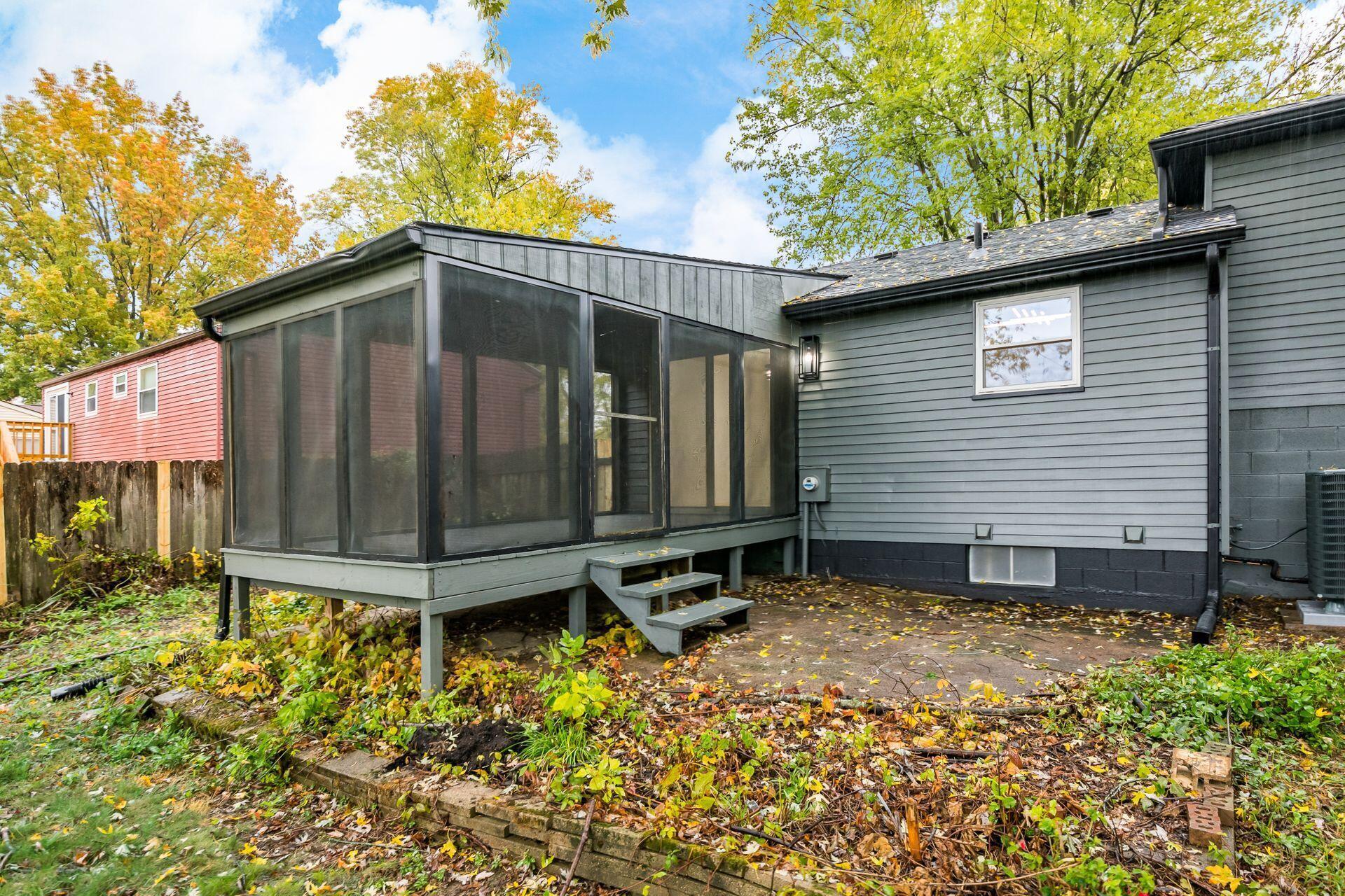 1325 Carlyle Drive