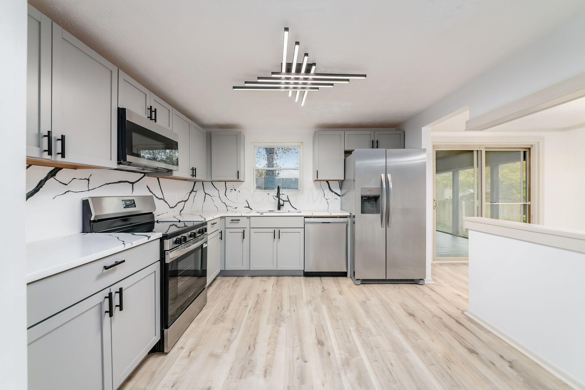 1325 Carlyle Drive