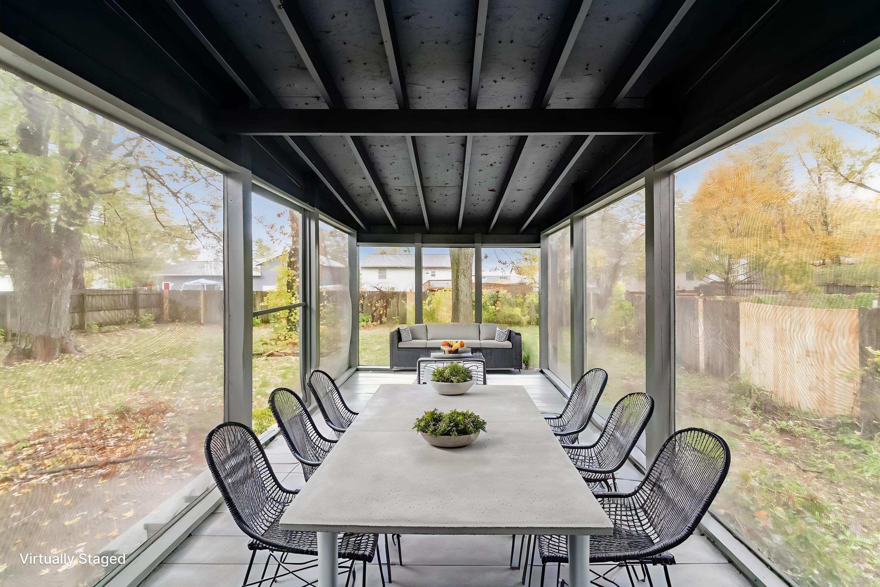 1325 Carlyle Drive