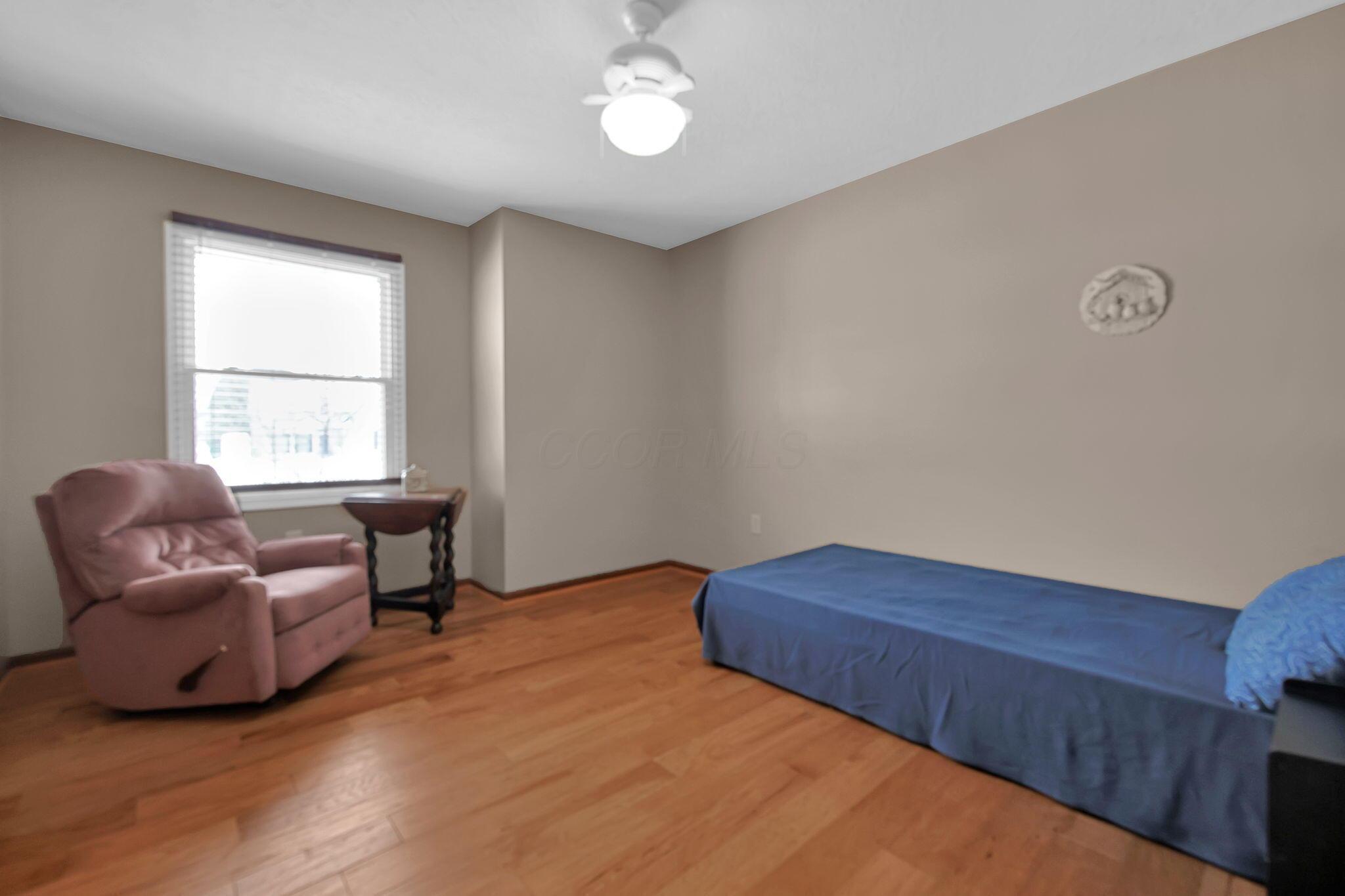 97 Crossing Place
