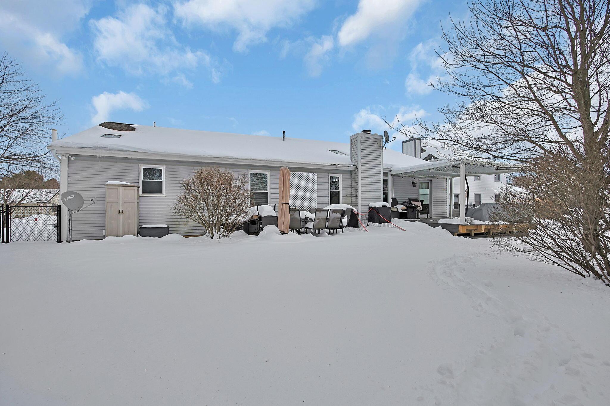 97 Crossing Place