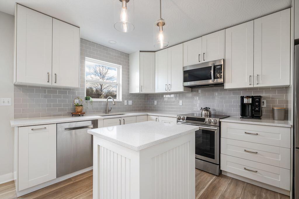 8056 Orange Station Loop