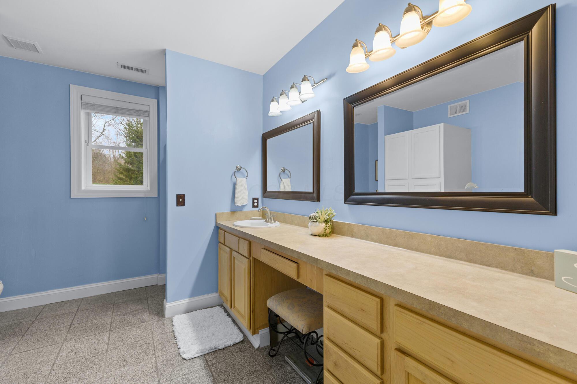 4950 Olentangy River Road