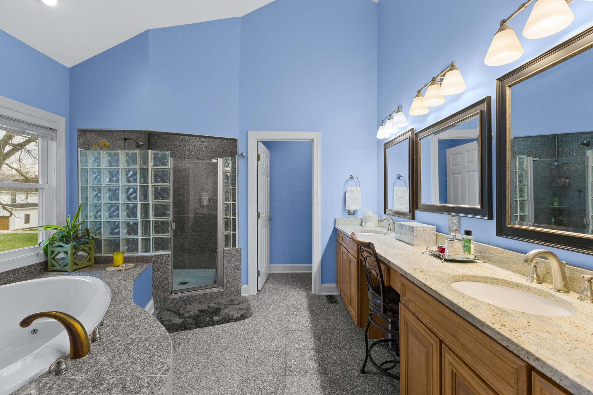 4950 Olentangy River Road