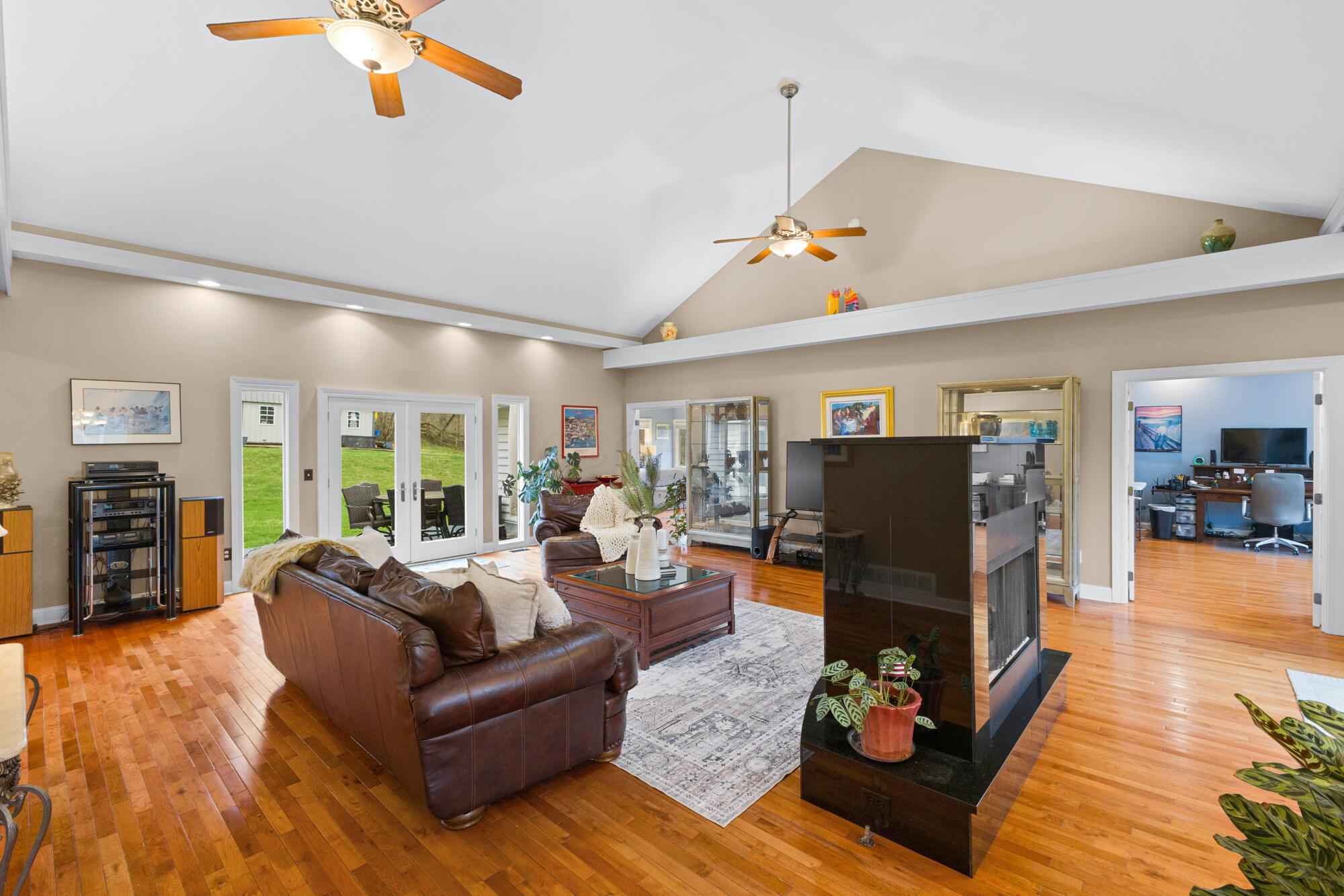 4950 Olentangy River Road