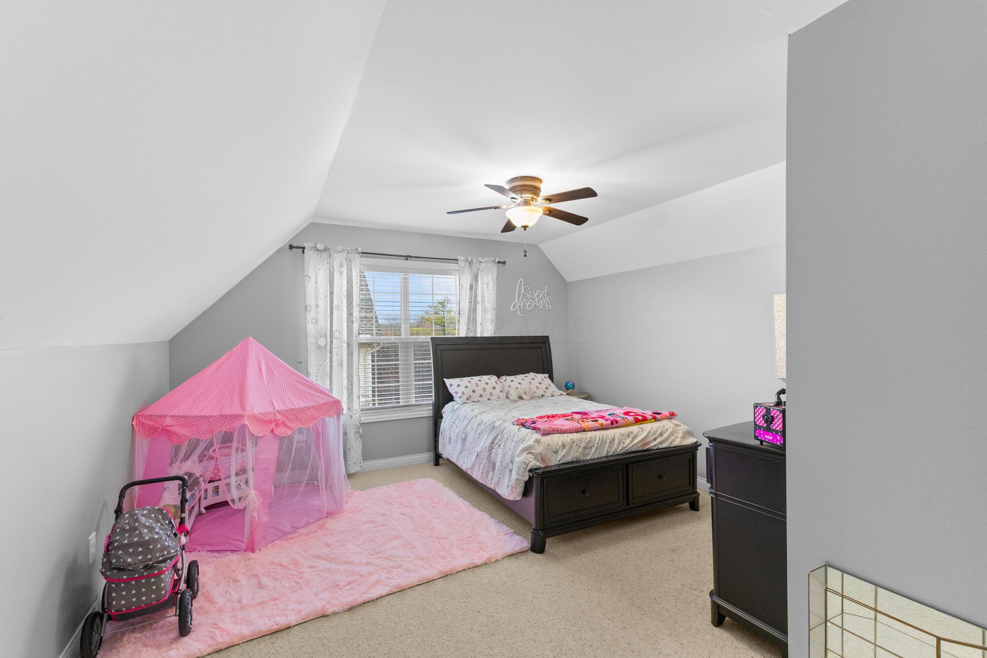 6113 El Camino Drive