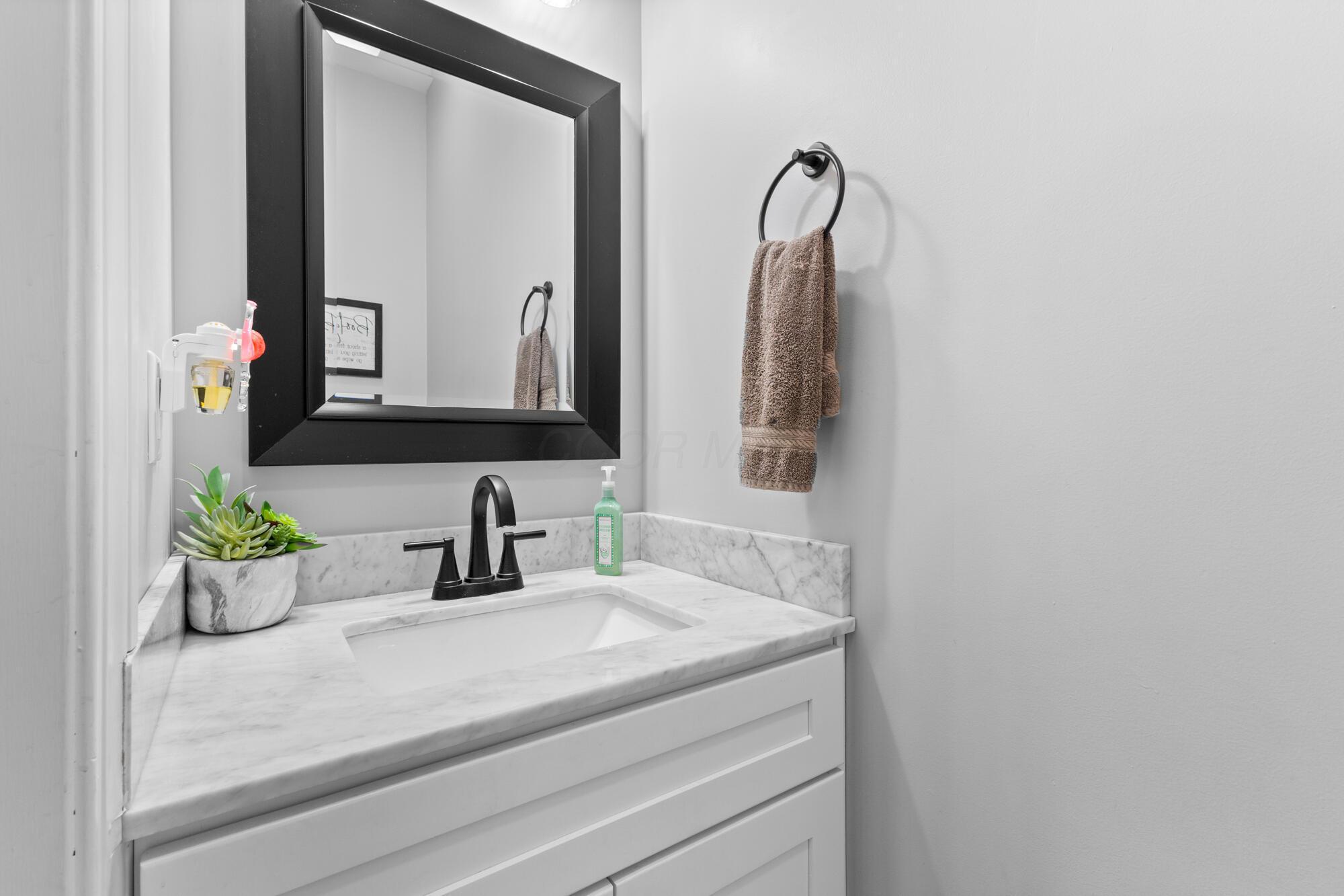 6113 El Camino Drive