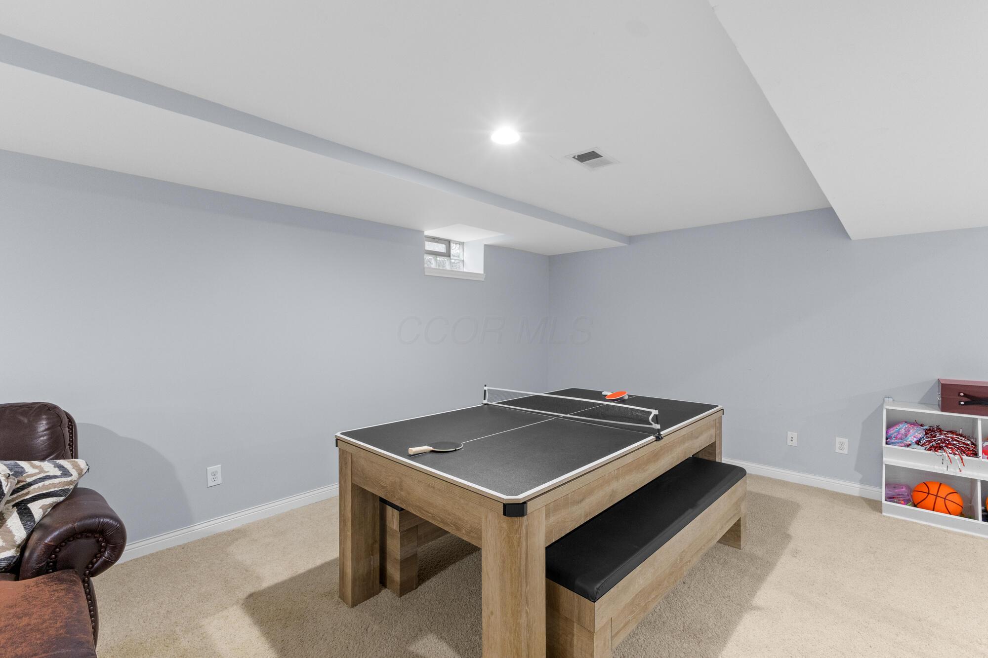 6113 El Camino Drive