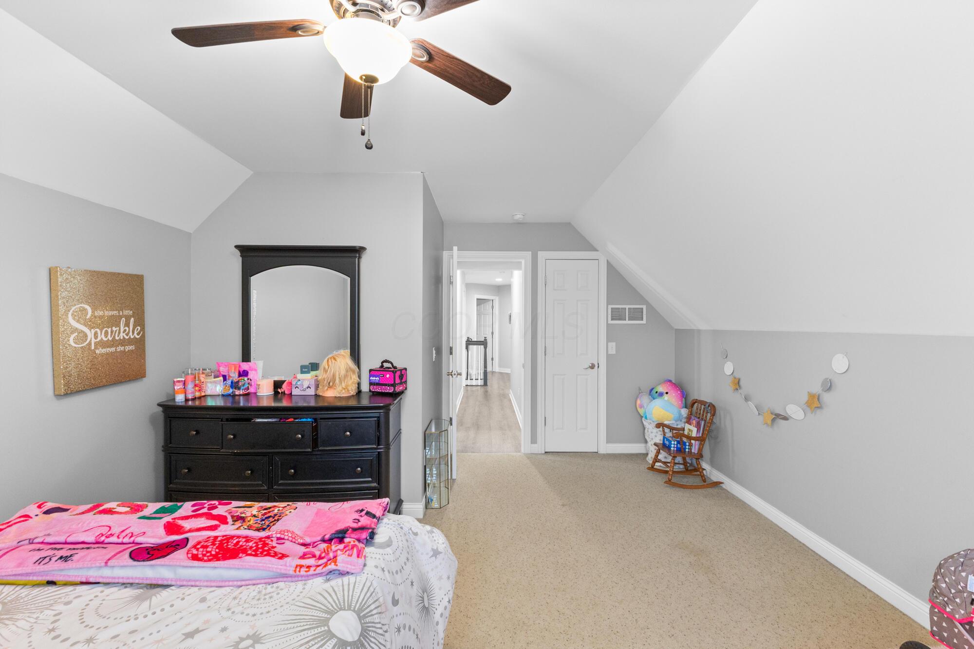 6113 El Camino Drive